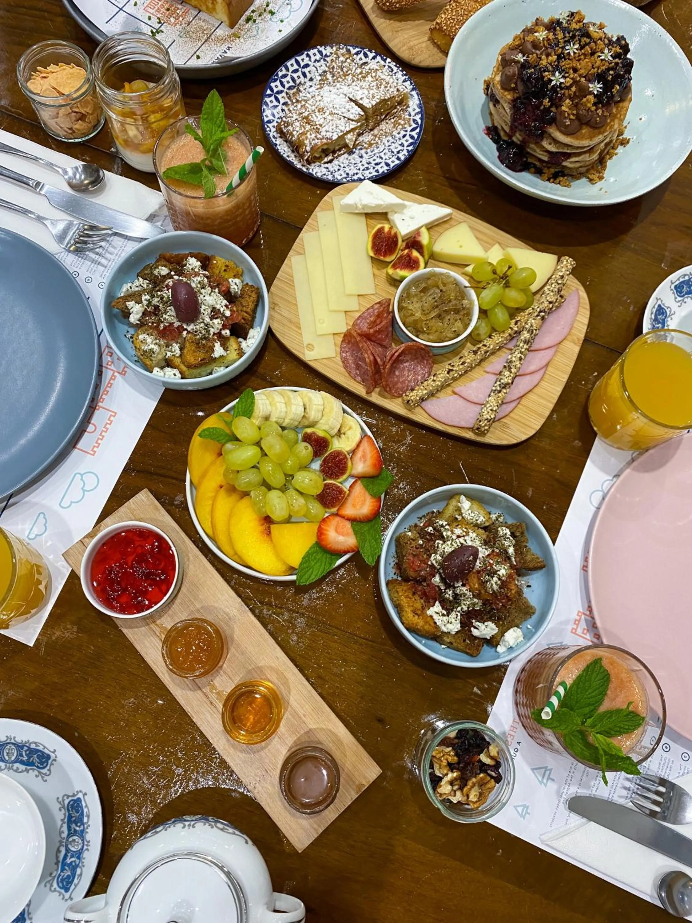 Breakfast in The Caravan