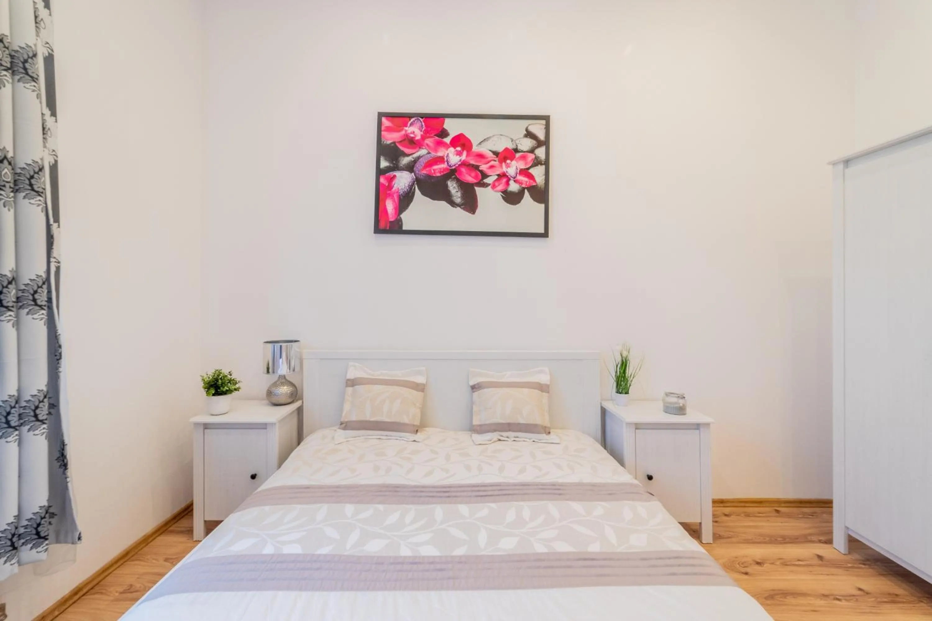 Bed in Real Apartments Anker