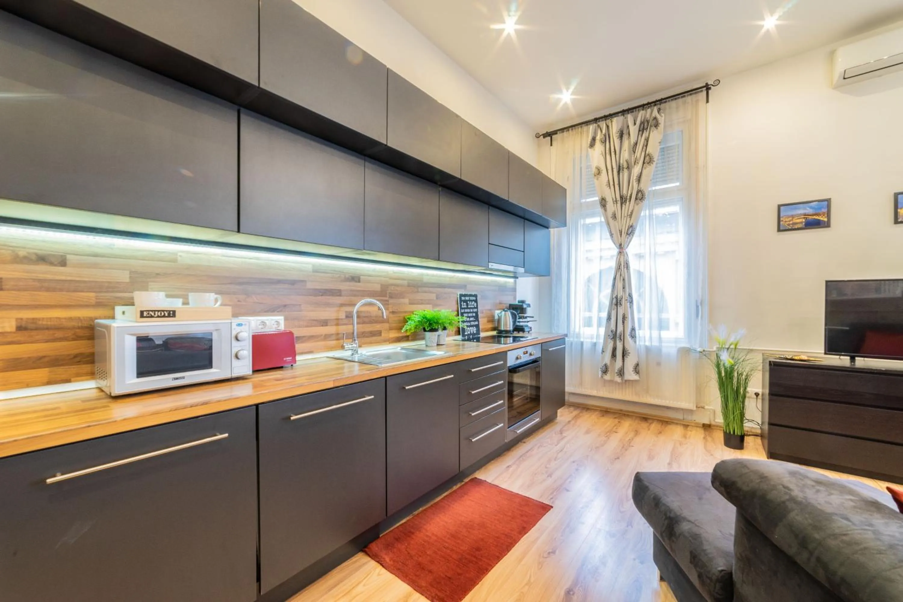 Kitchen or kitchenette in Real Apartments Anker