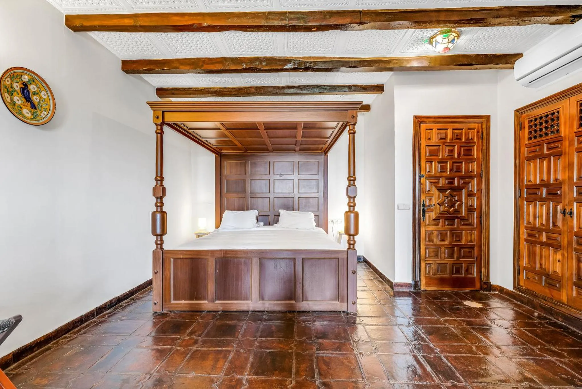 Bed in Hotel Castillo de Monda