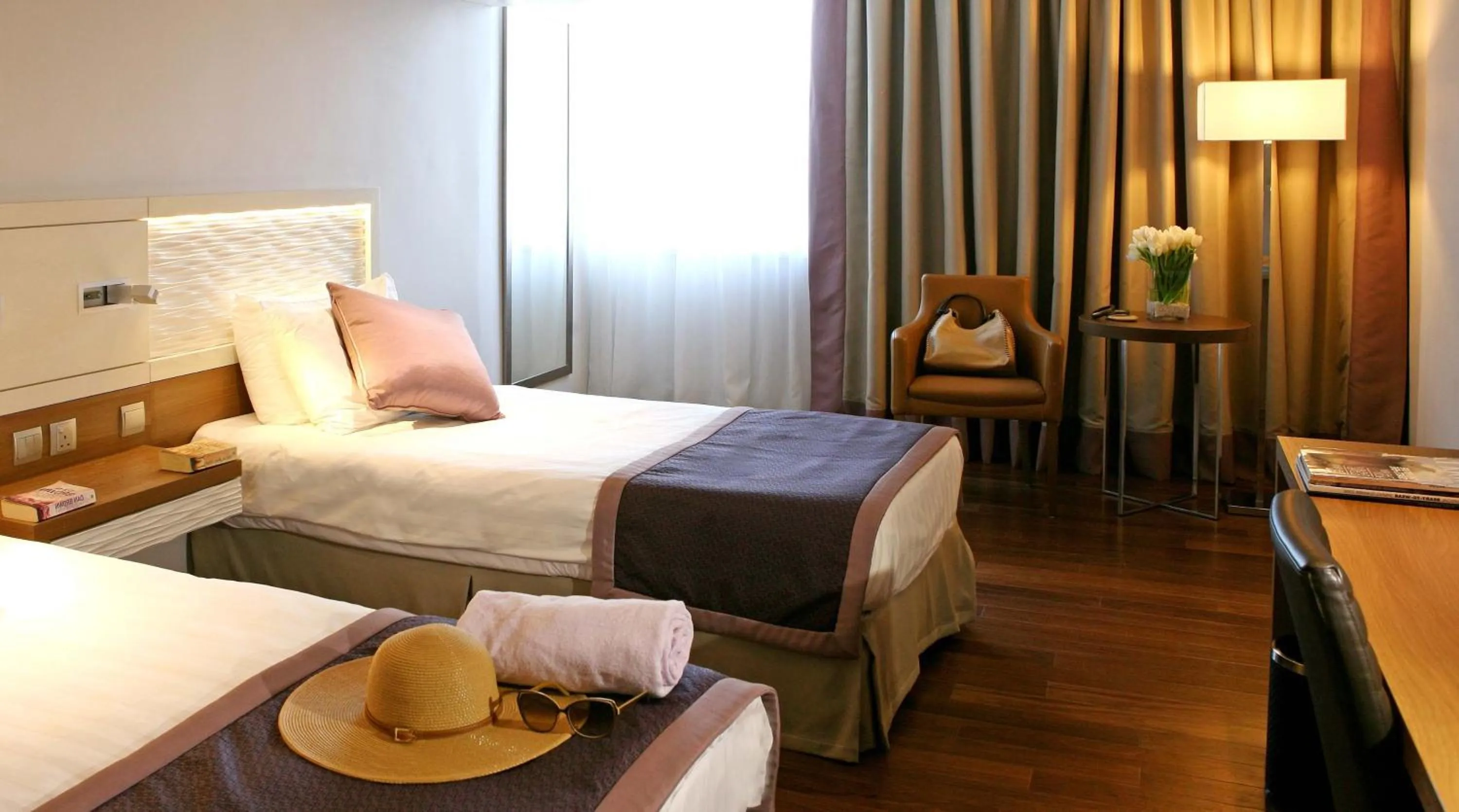 Photo of the whole room, Bed in Crowne Plaza Limassol by IHG