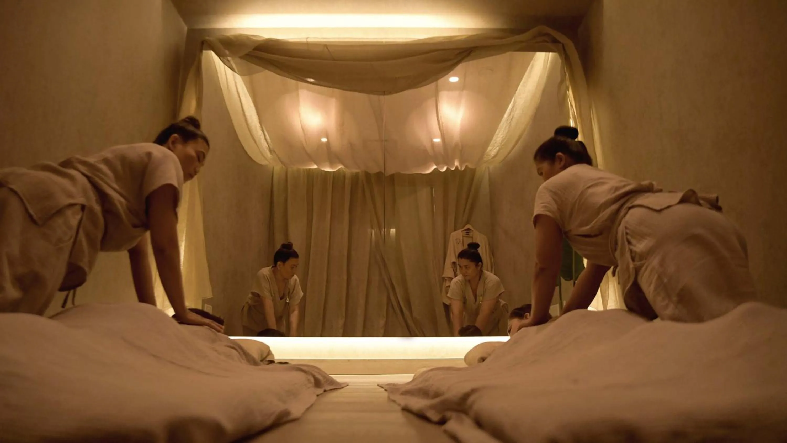 Spa and wellness centre/facilities, Bed in Crowne Plaza Limassol by IHG