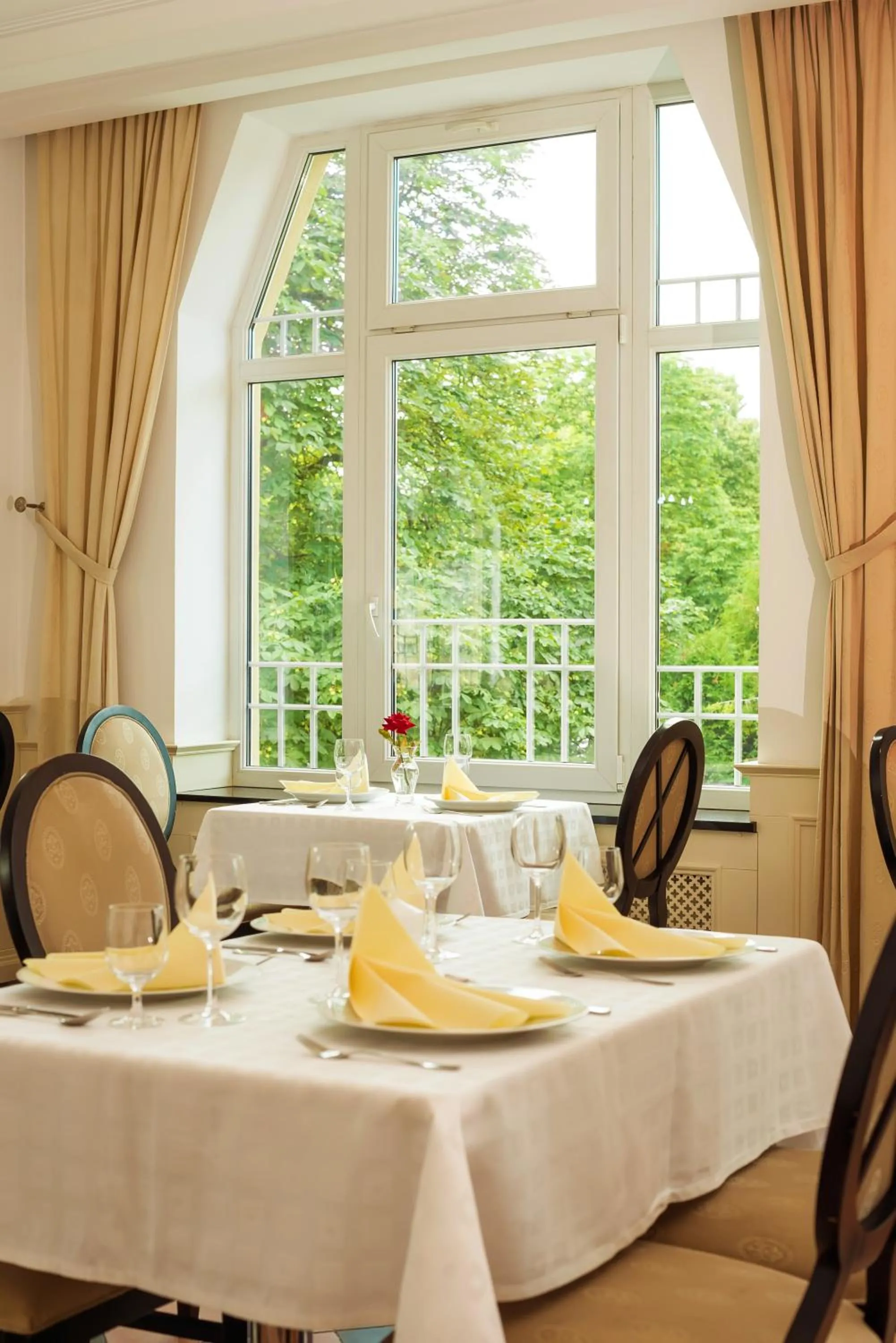 Restaurant/places to eat in Hotel Torysa