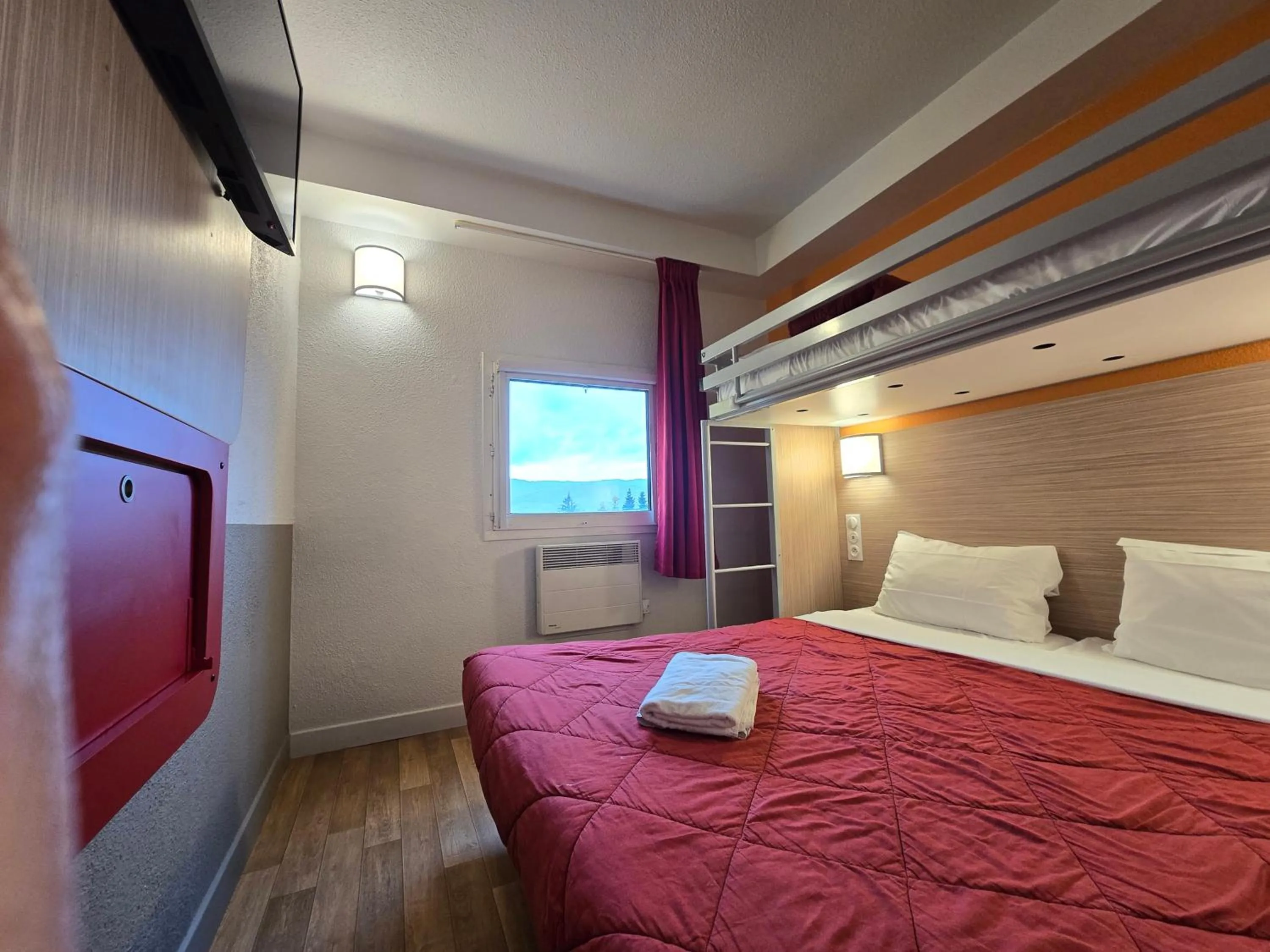 Bed in Premiere Classe Angers Est - St Barthelemy D'Anjou