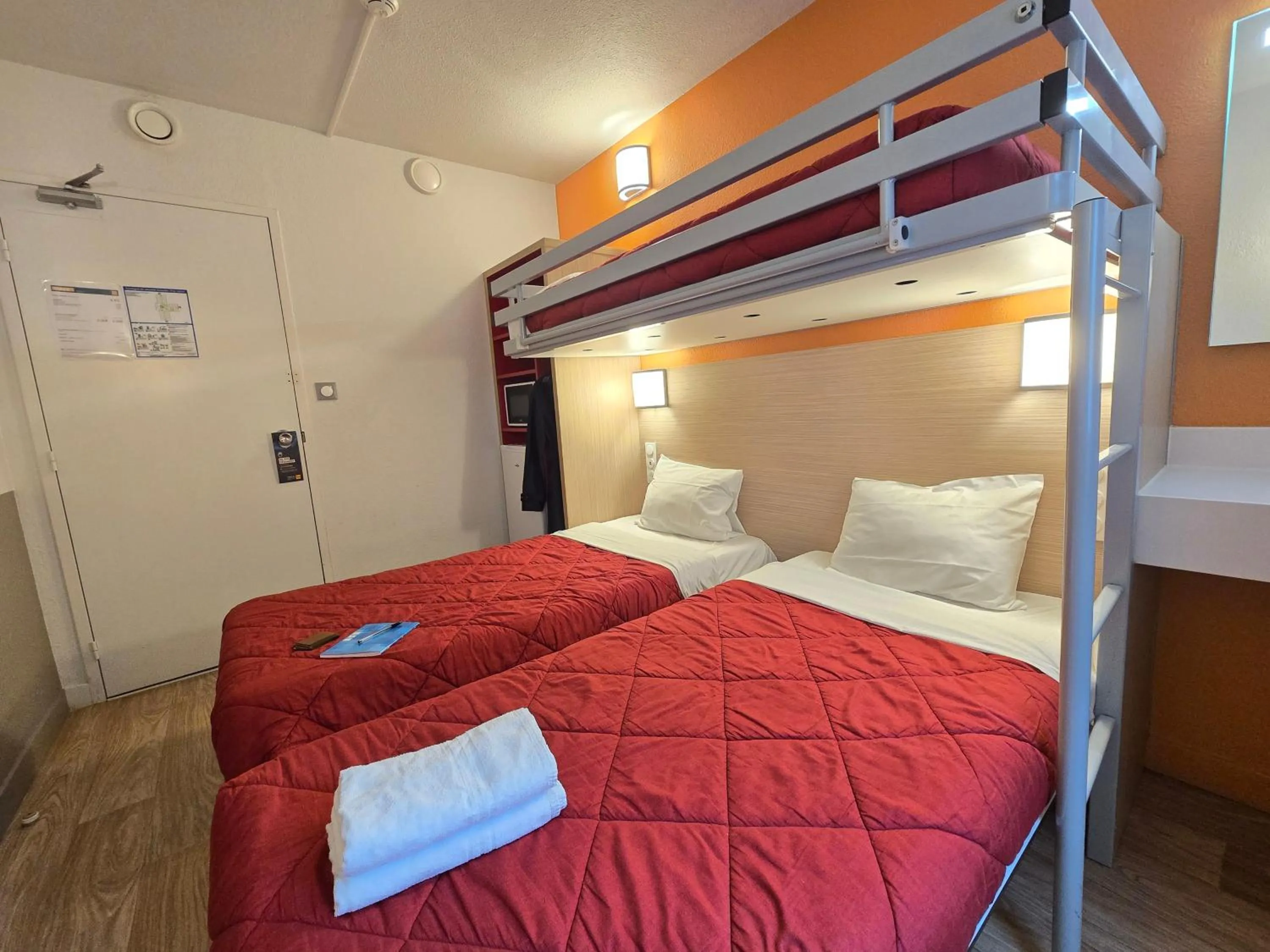 Bed in Premiere Classe Angers Est - St Barthelemy D'Anjou
