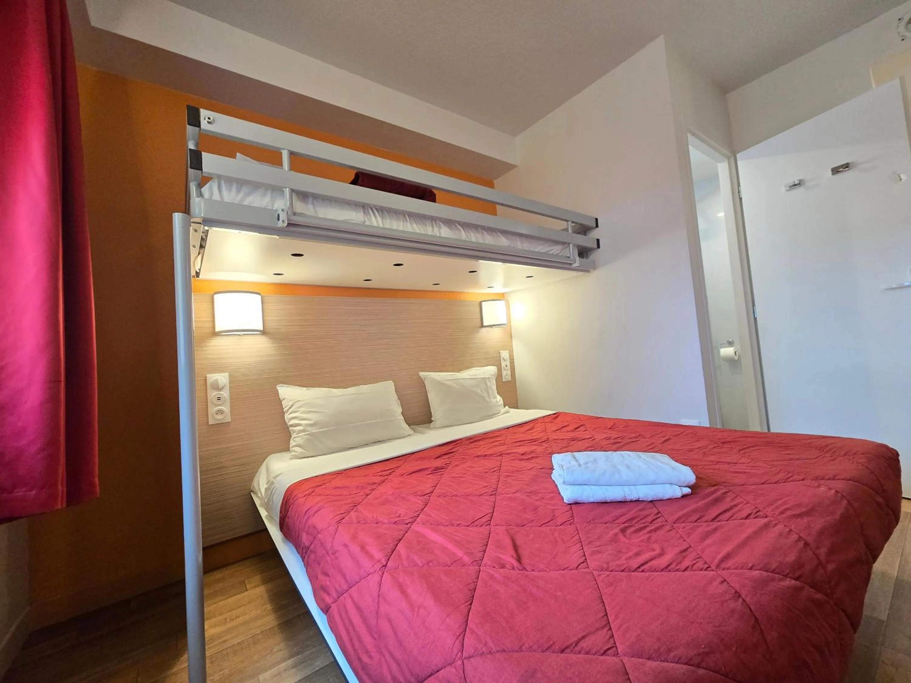 Bed in Premiere Classe Valence - Bourg Les Valence
