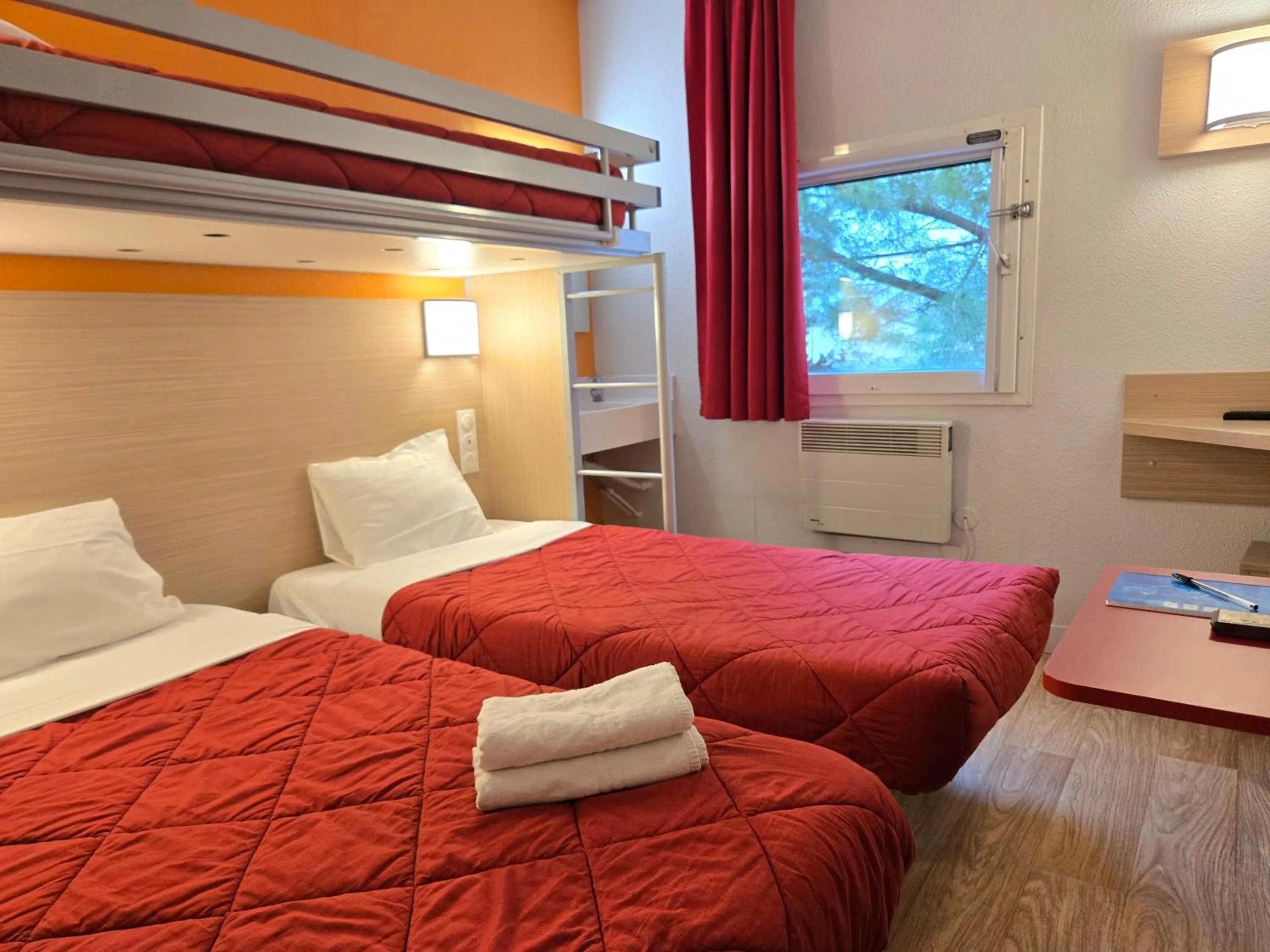 Bed in Premiere Classe Valence - Bourg Les Valence