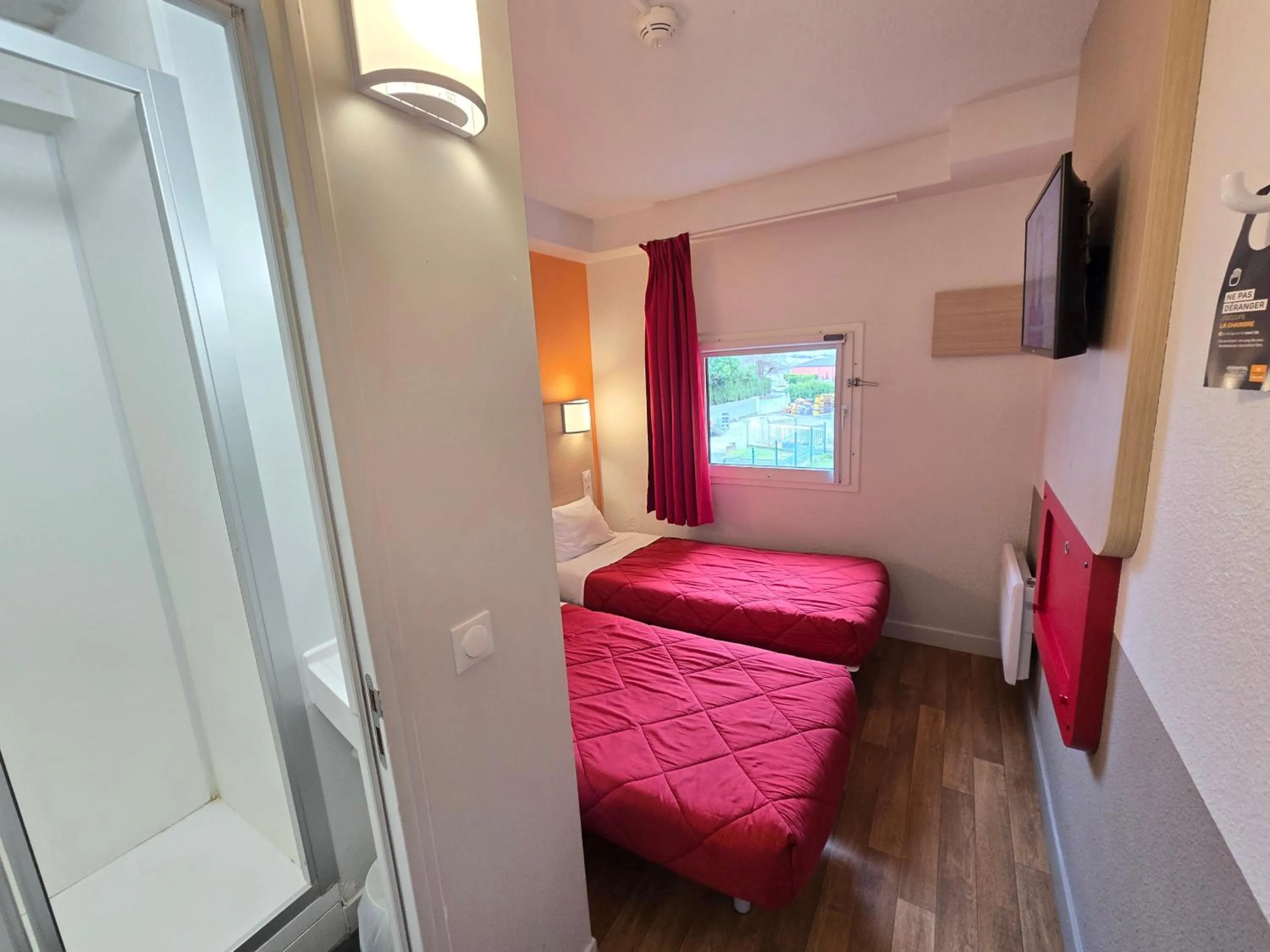 Bed in Premiere Classe Valence - Bourg Les Valence