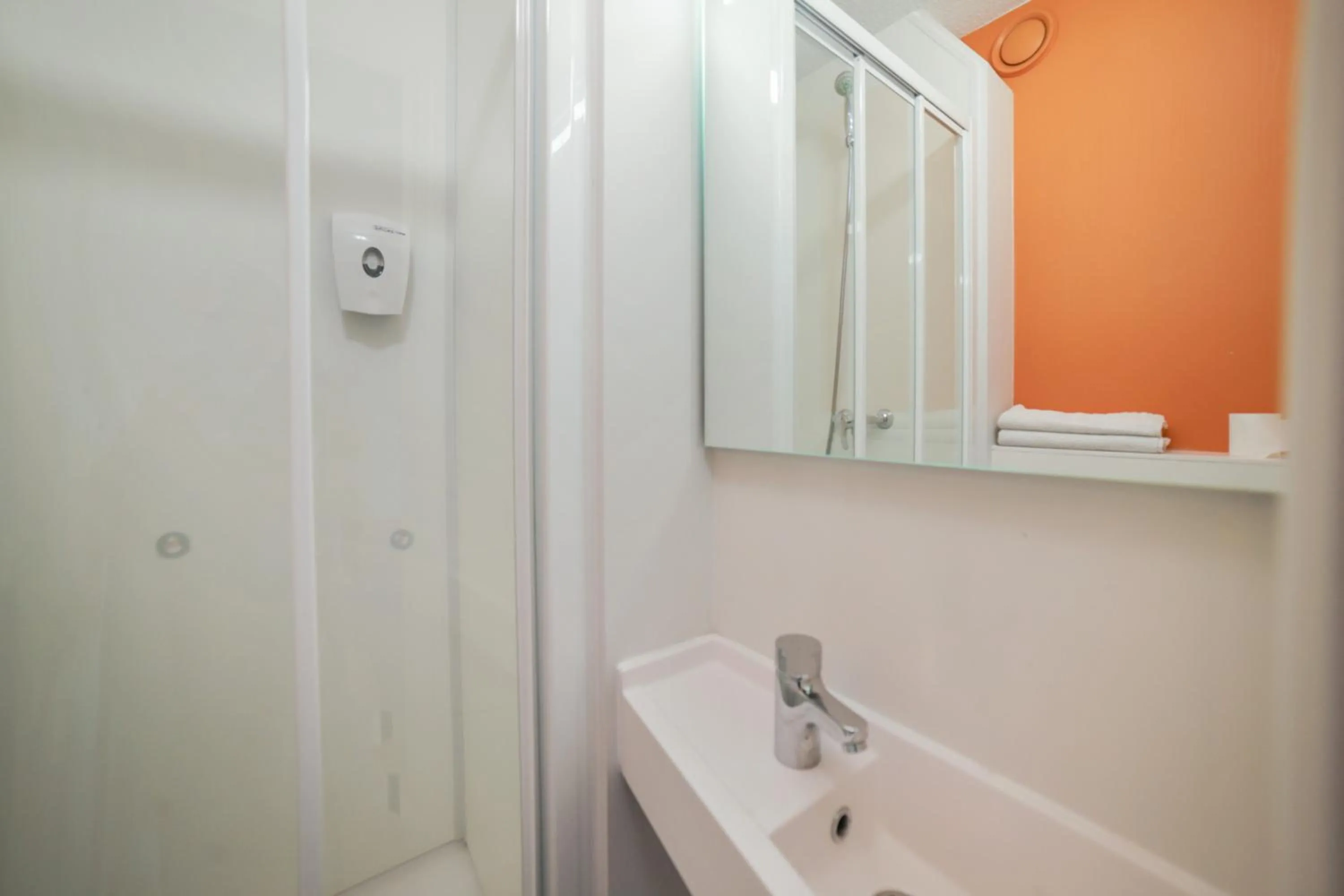 Bathroom in Premiere Classe Valence - Bourg Les Valence