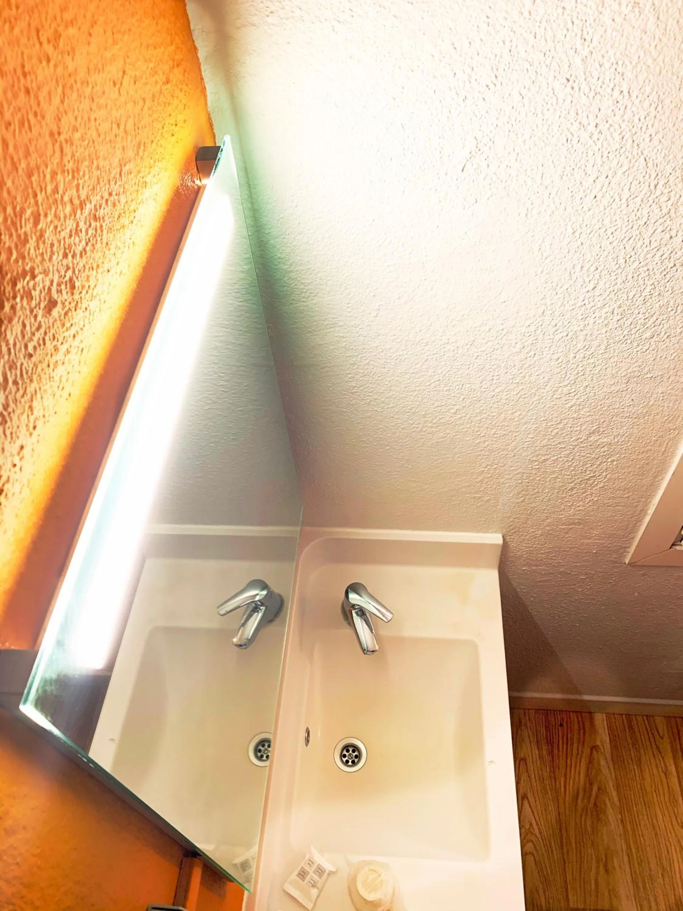 Bathroom in Premiere Classe Valence - Bourg Les Valence