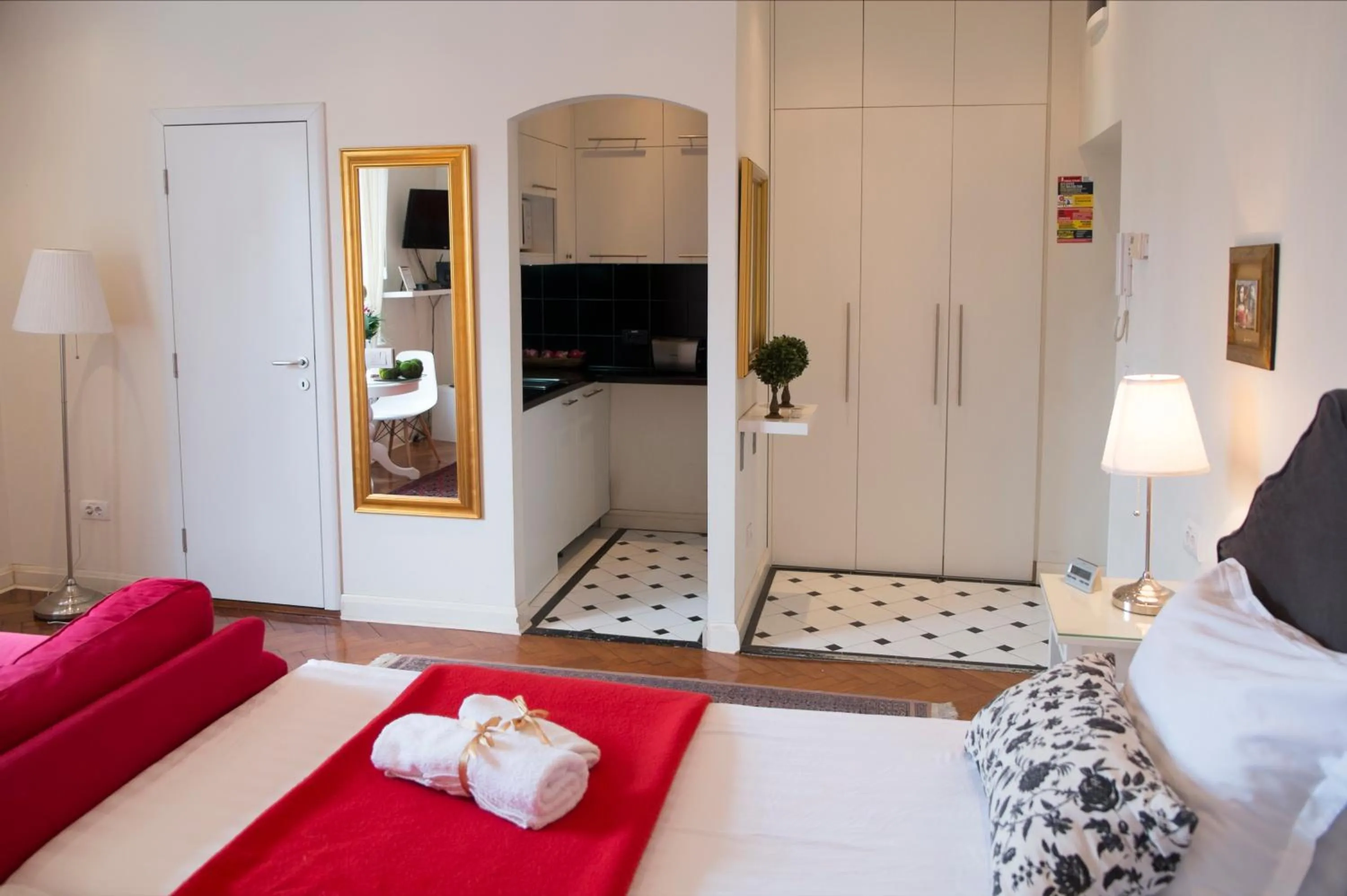 Bed in Belle Apartments - Obilicev Venac