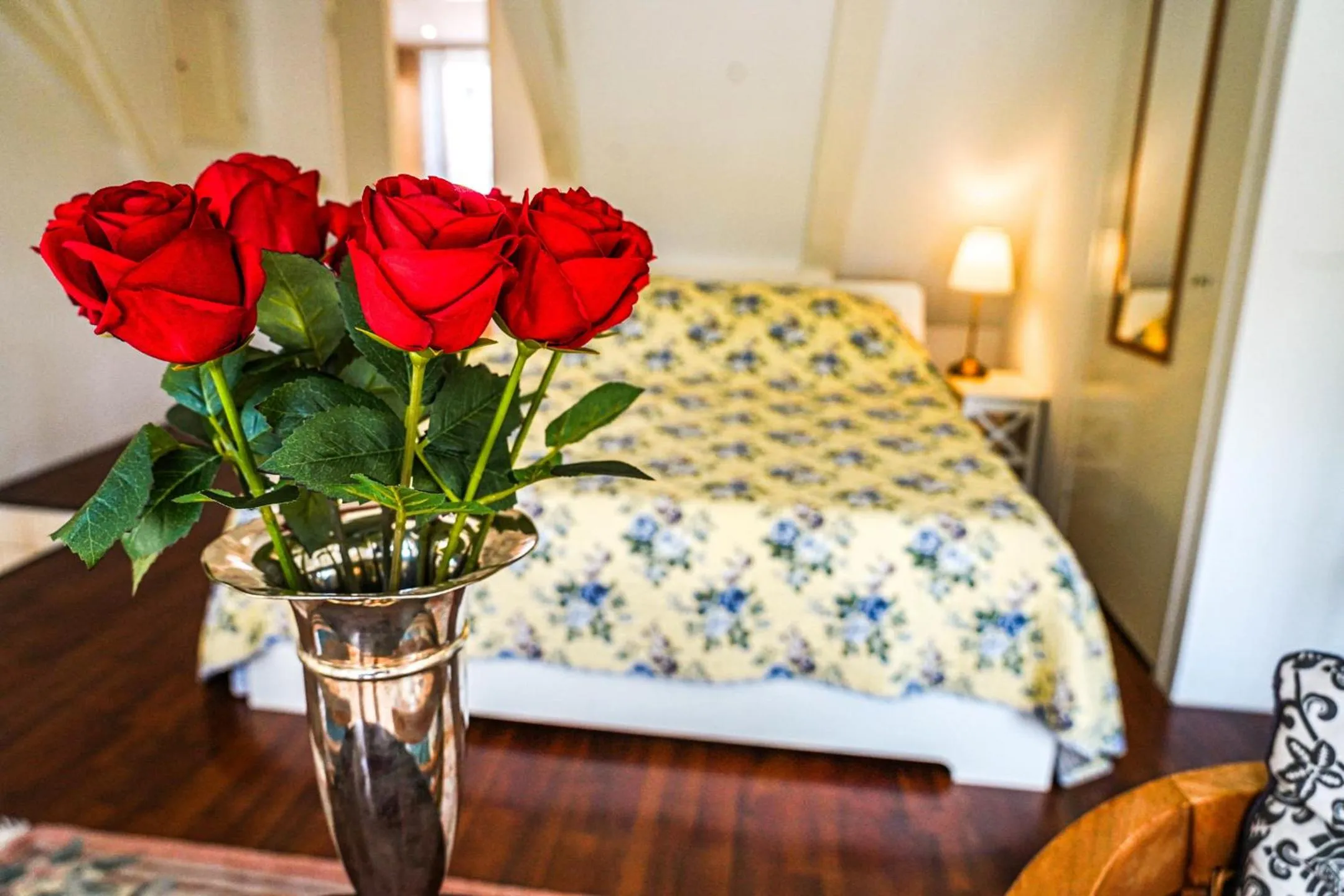 Bed in The Balcony at Prinsen Canal apartment Amsterdam