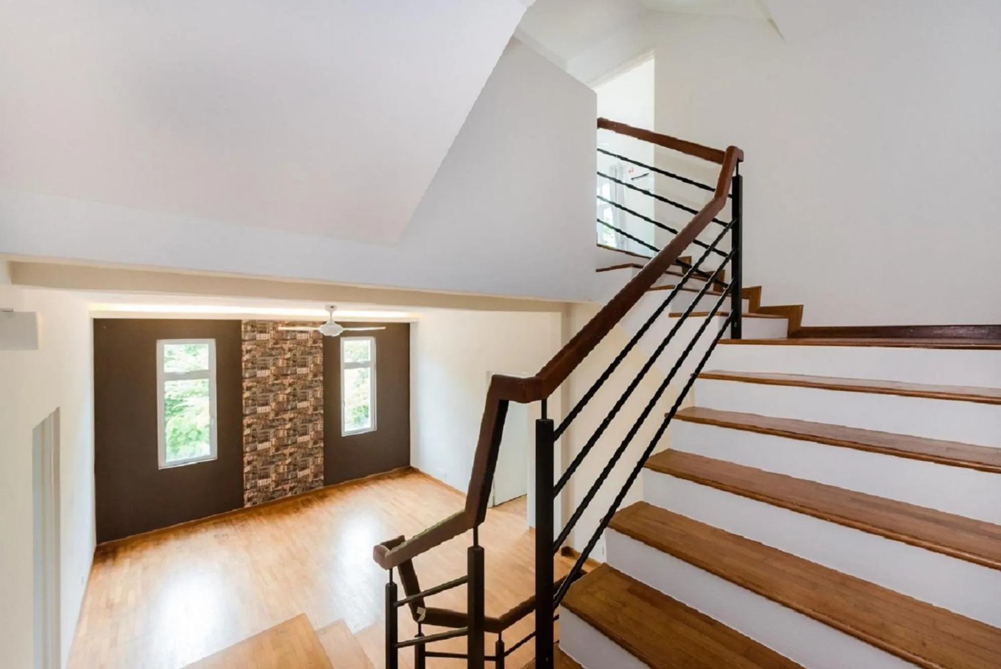 New Shamrock Beach Villas Seaview