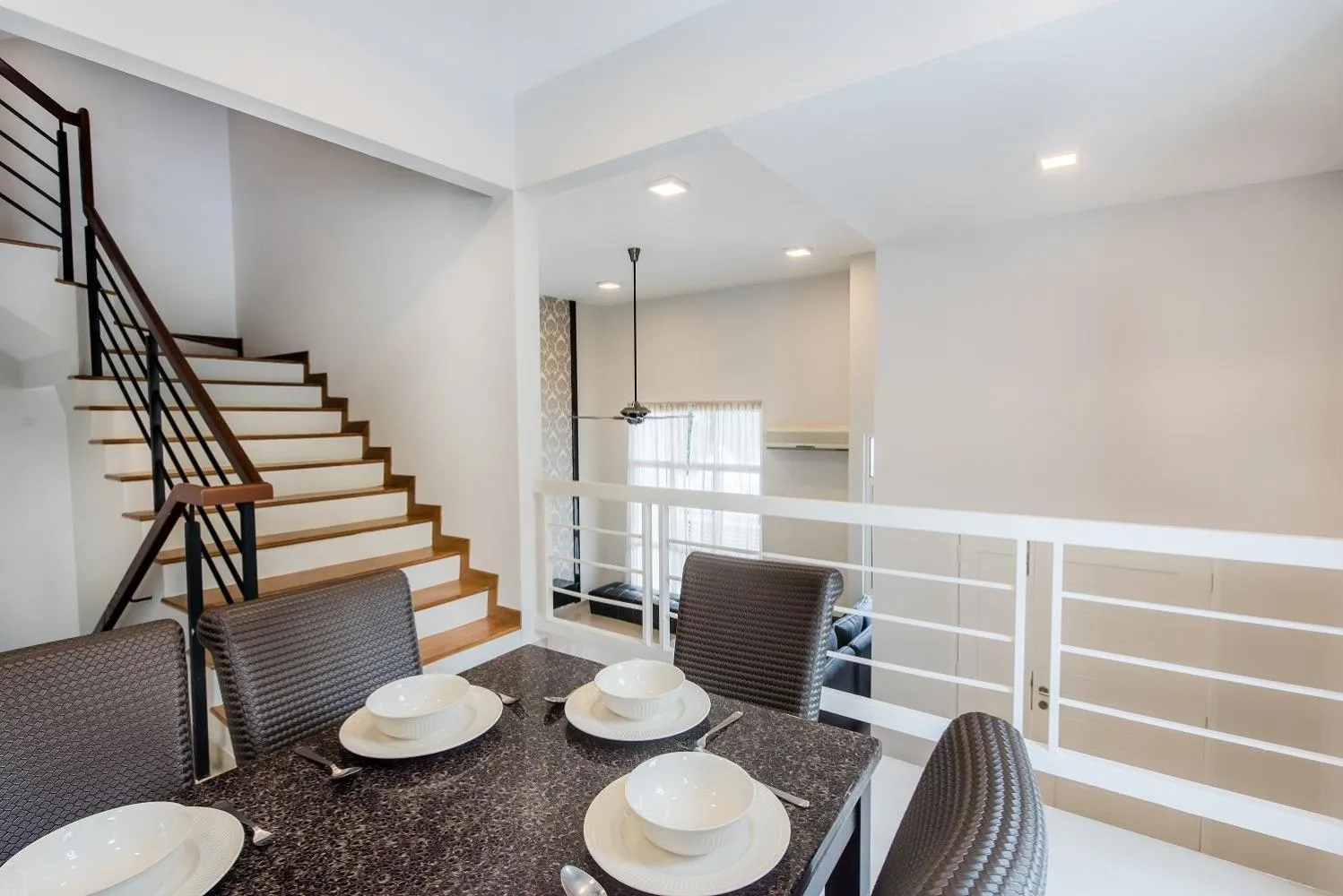 New Shamrock Beach Villas Seaview