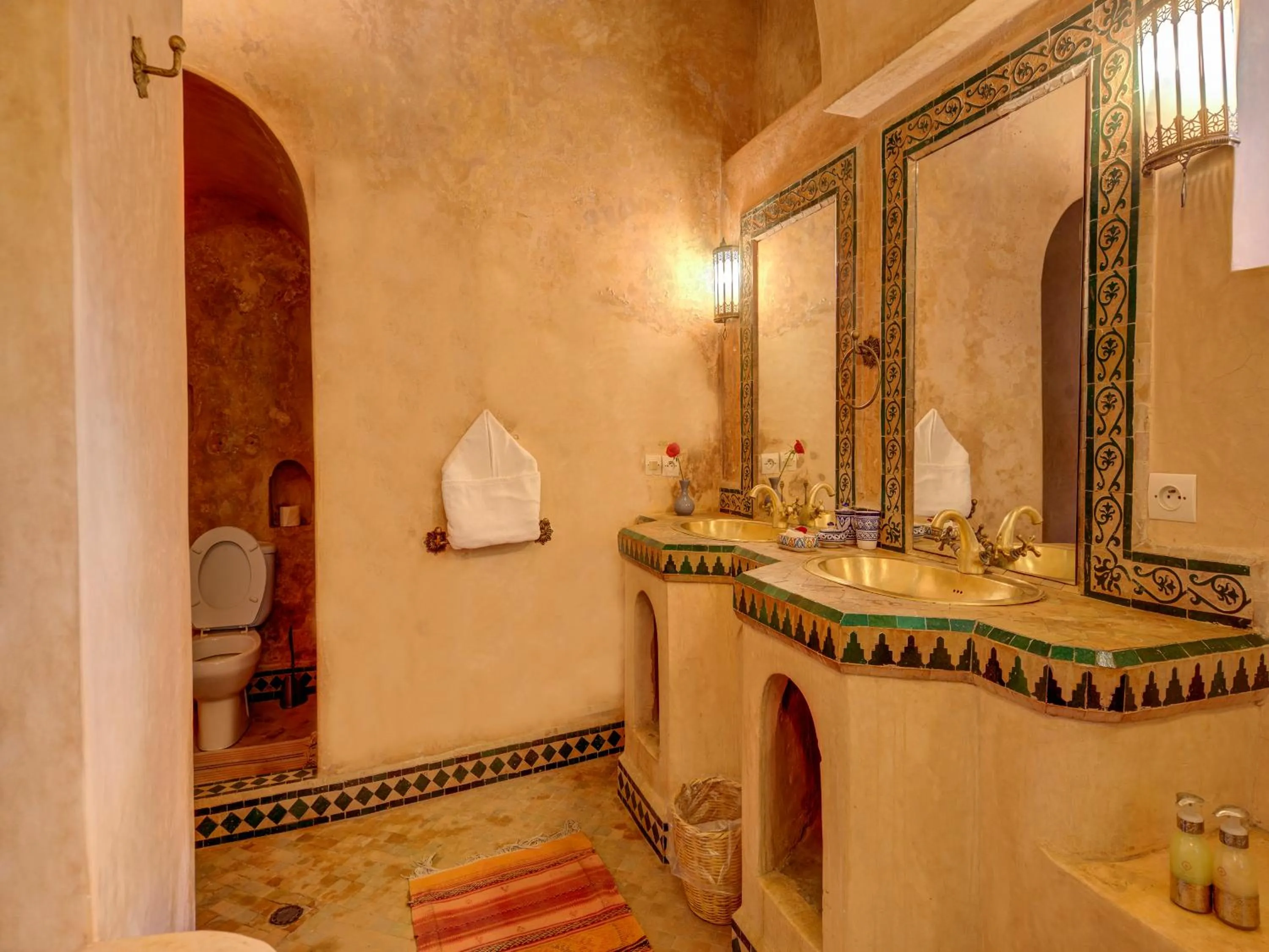 Bathroom in Palais Tinmel Marrakech
