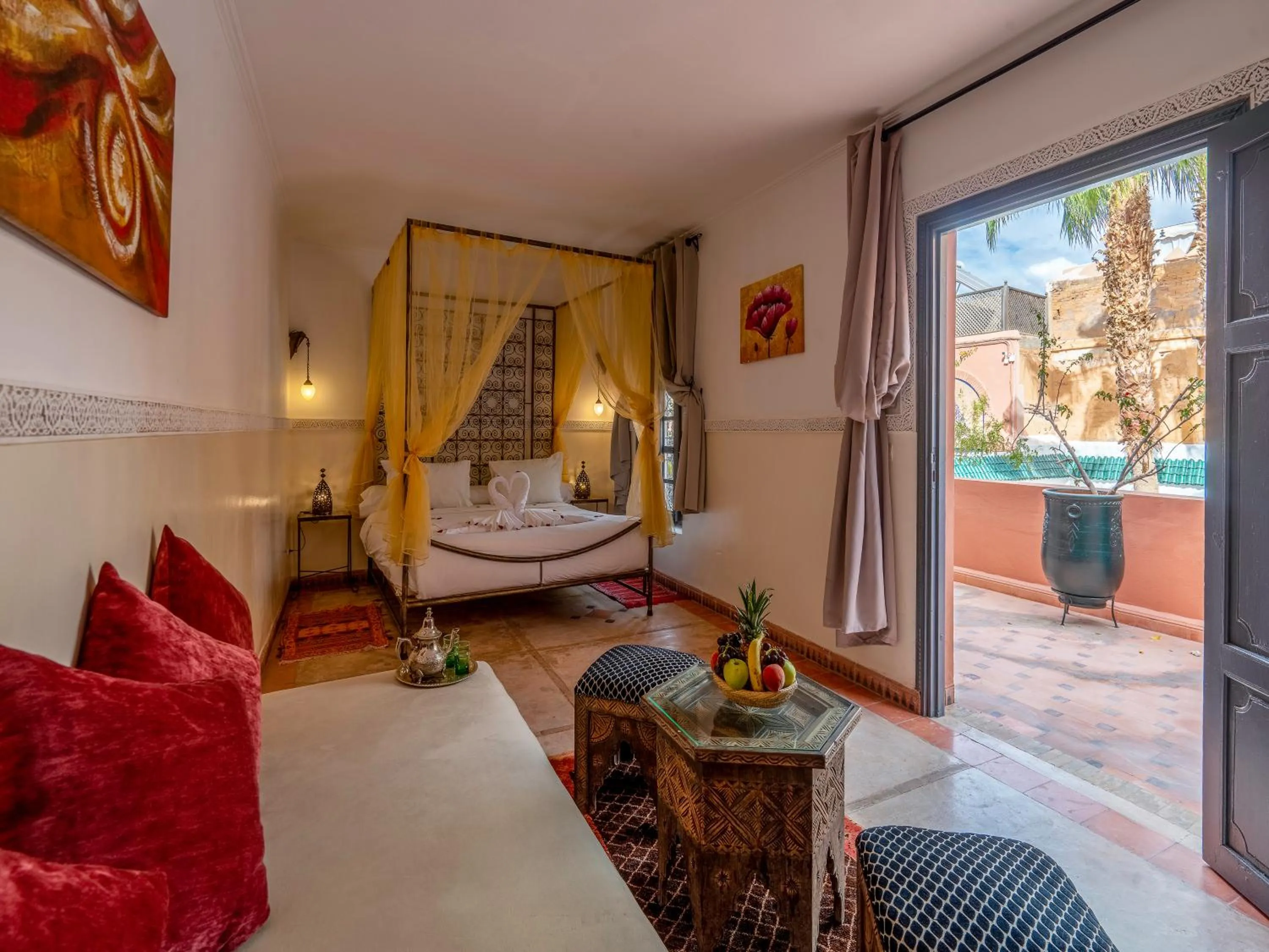 Photo of the whole room, Bed in Palais Tinmel Marrakech