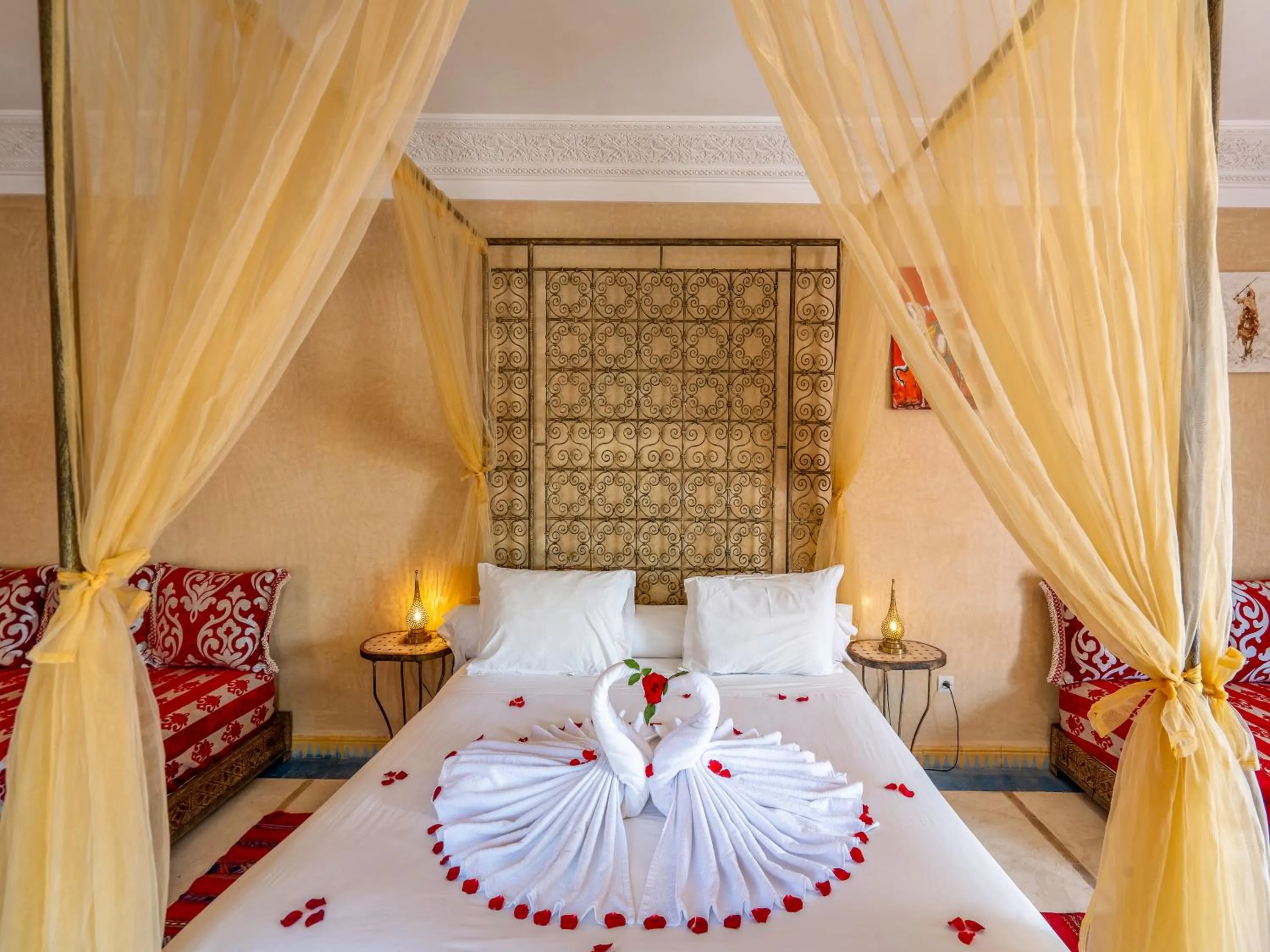 Bed in Palais Tinmel Marrakech