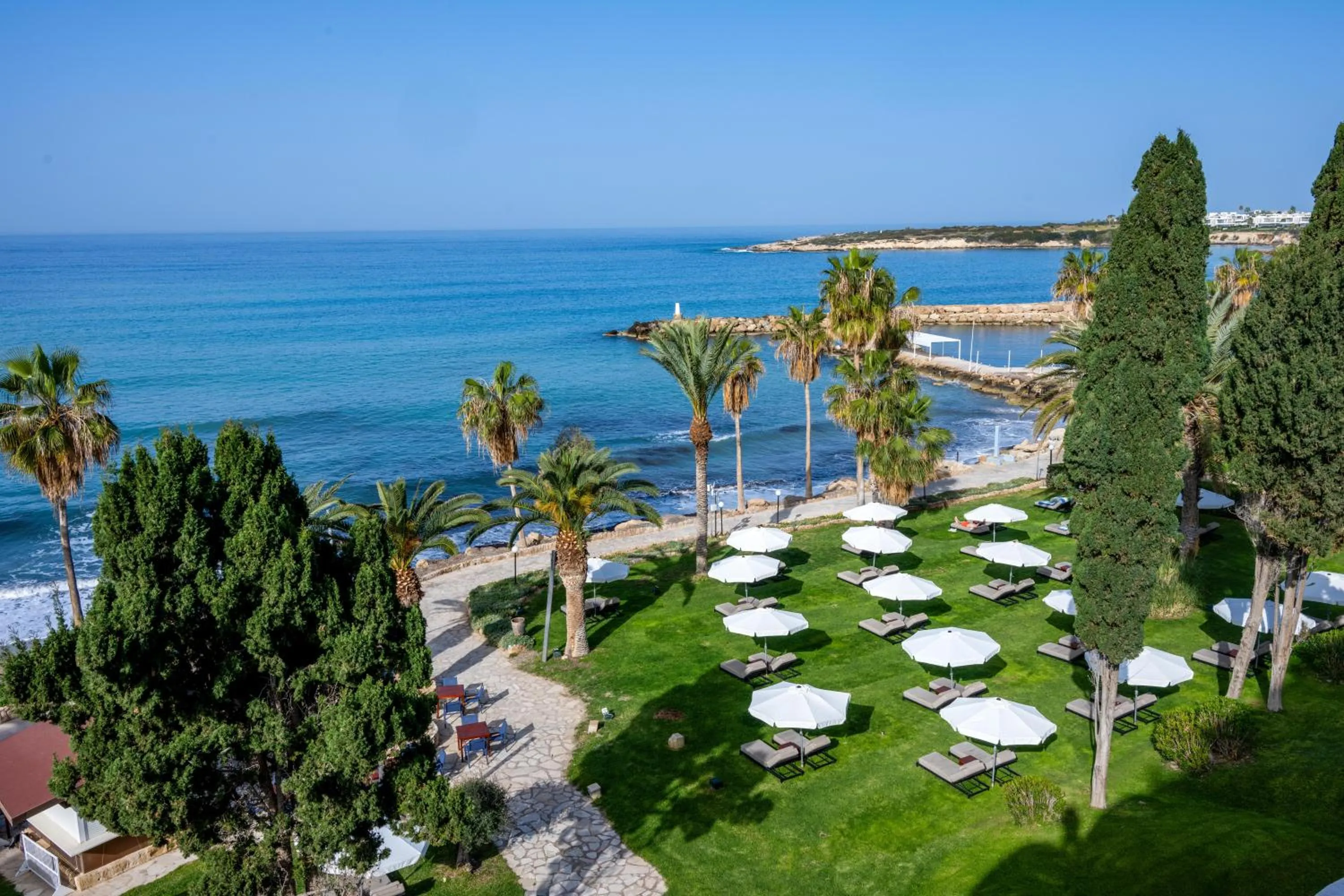 Garden in Coral Beach Hotel & Resort Cyprus