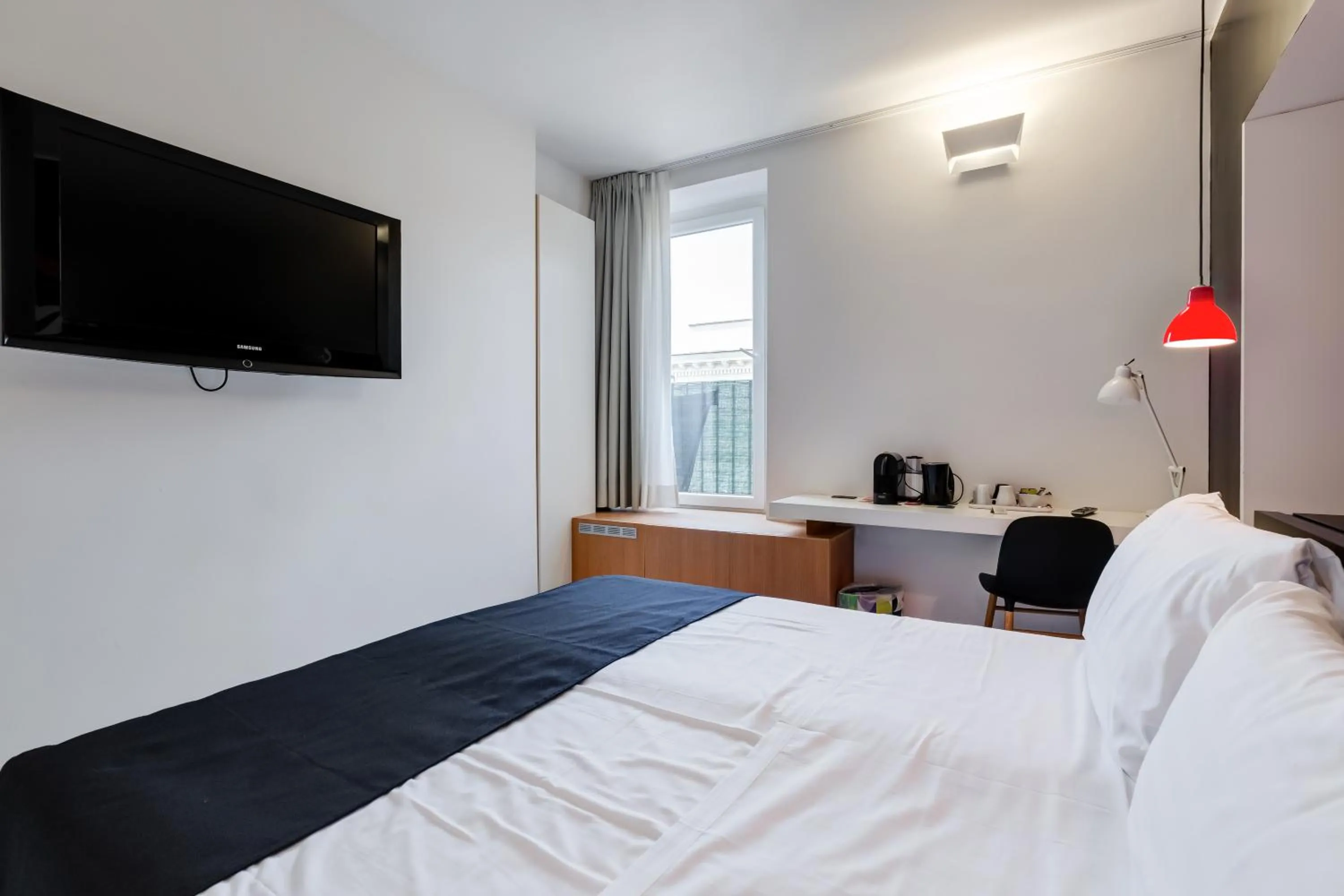 Photo of the whole room, Bed in Sora Luxury Inn