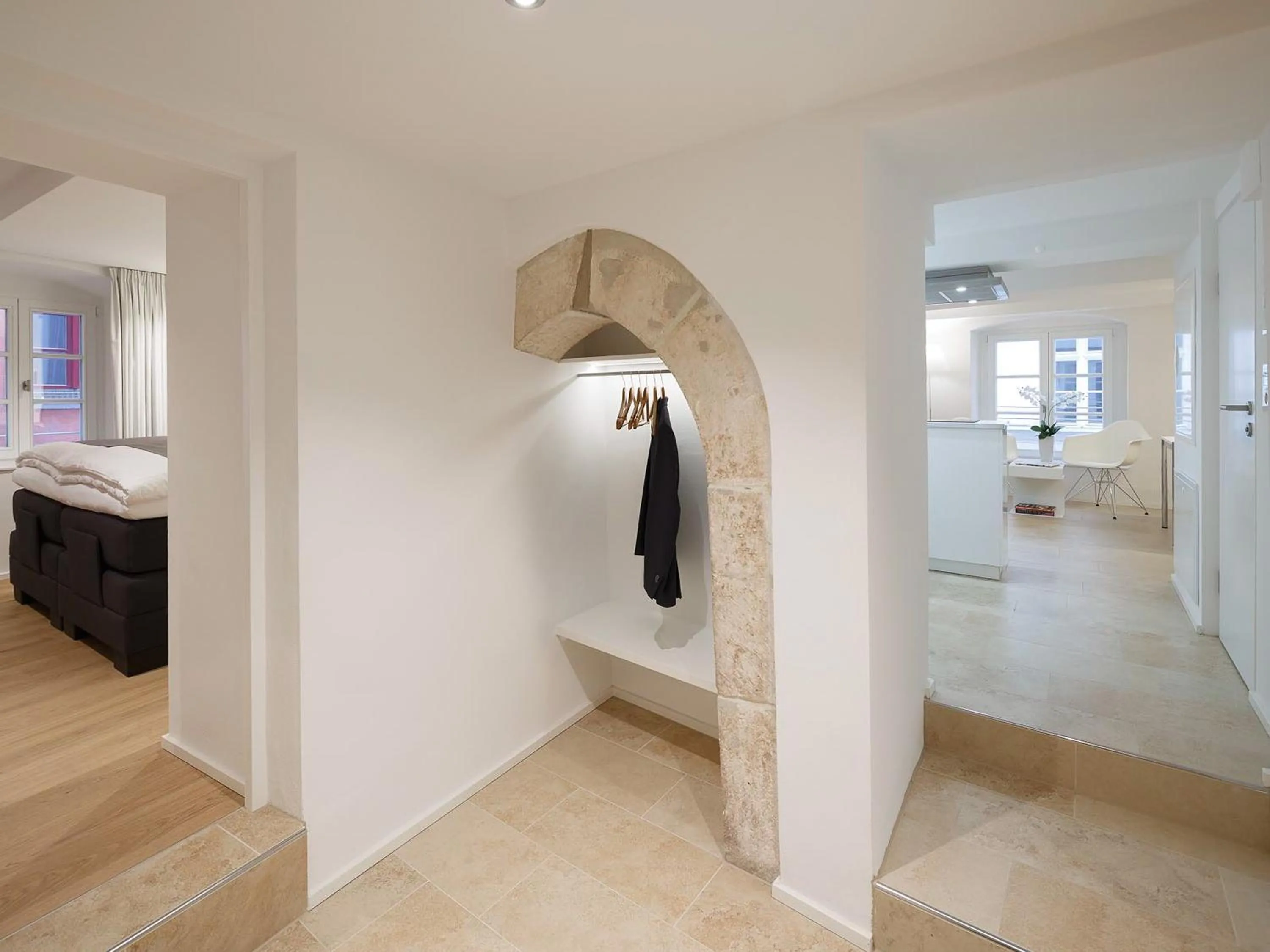 Photo of the whole room, Bed in Domresidenz Regensburg