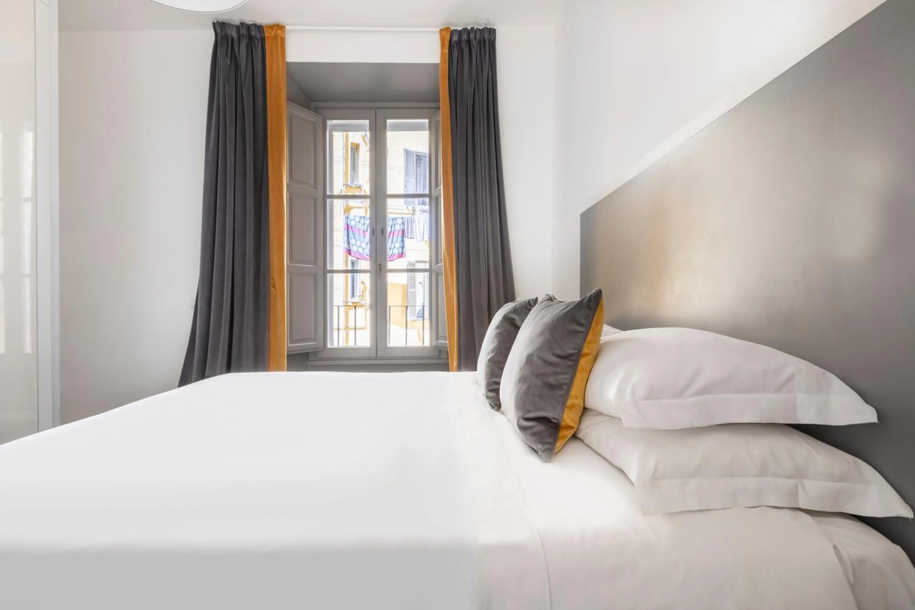 Photo of the whole room, Bed in Vatican City Suites by Hili