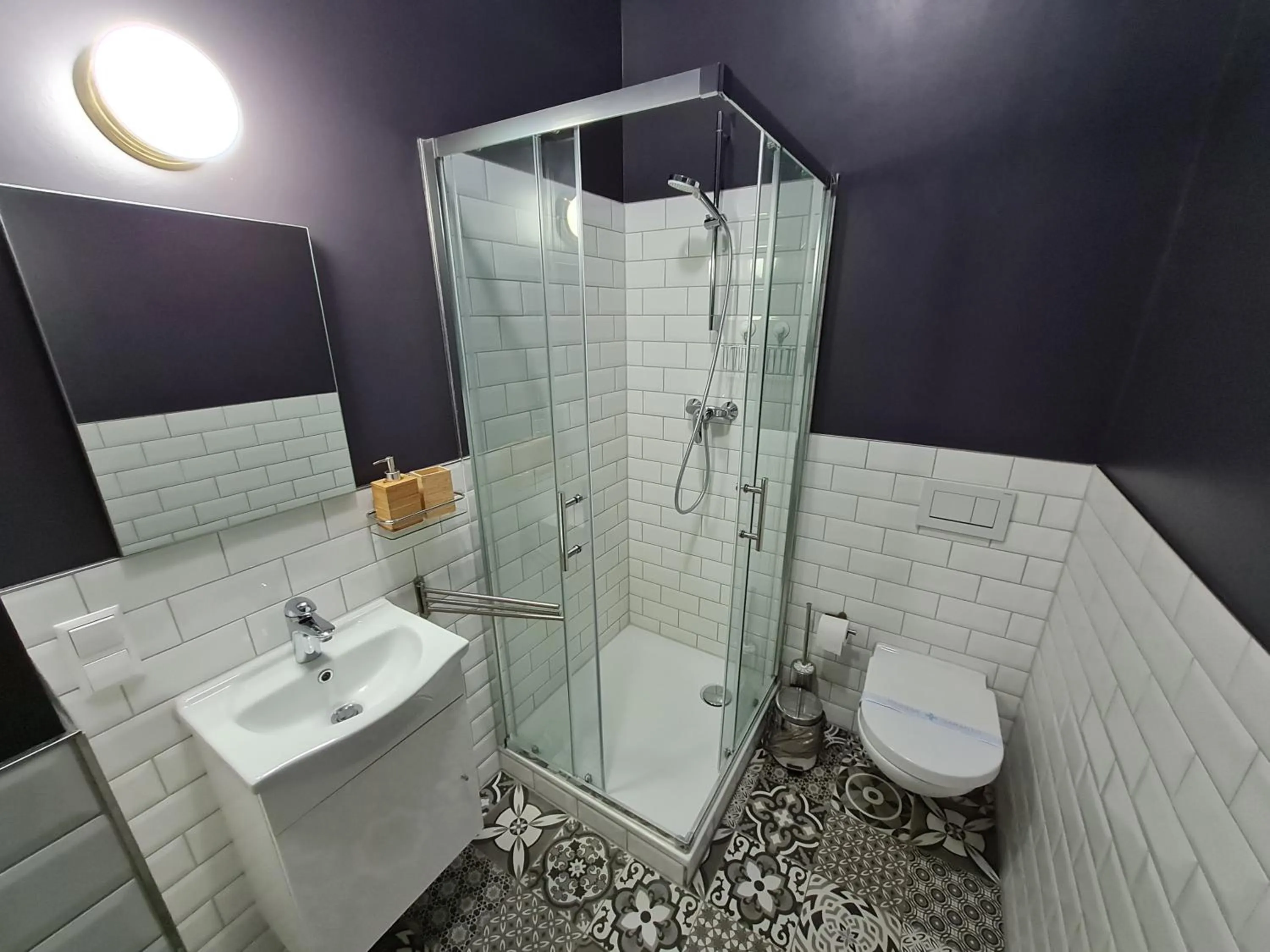 Shower in Aparthotel Lenau