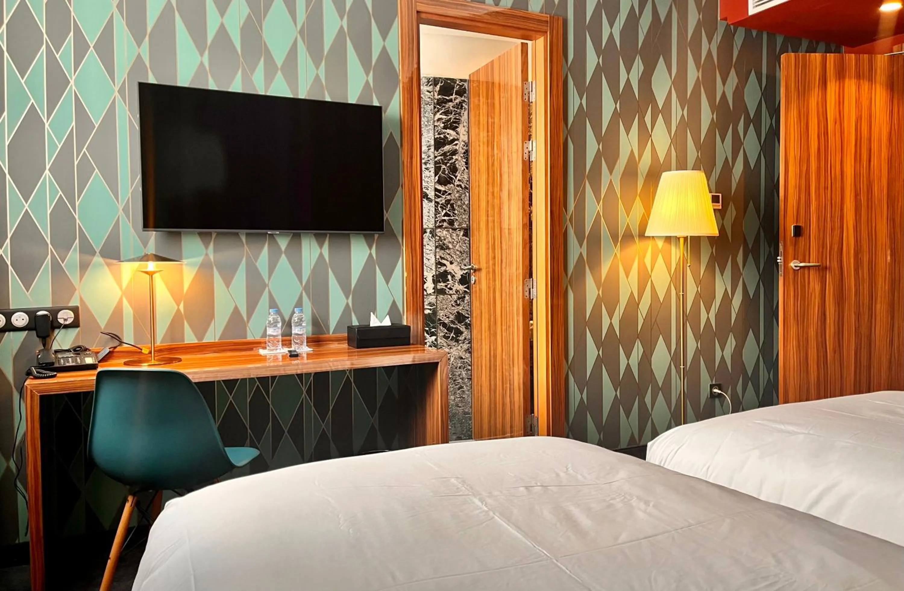 Bed in Boutique Hotel Gauthier Restaurant Terrasse