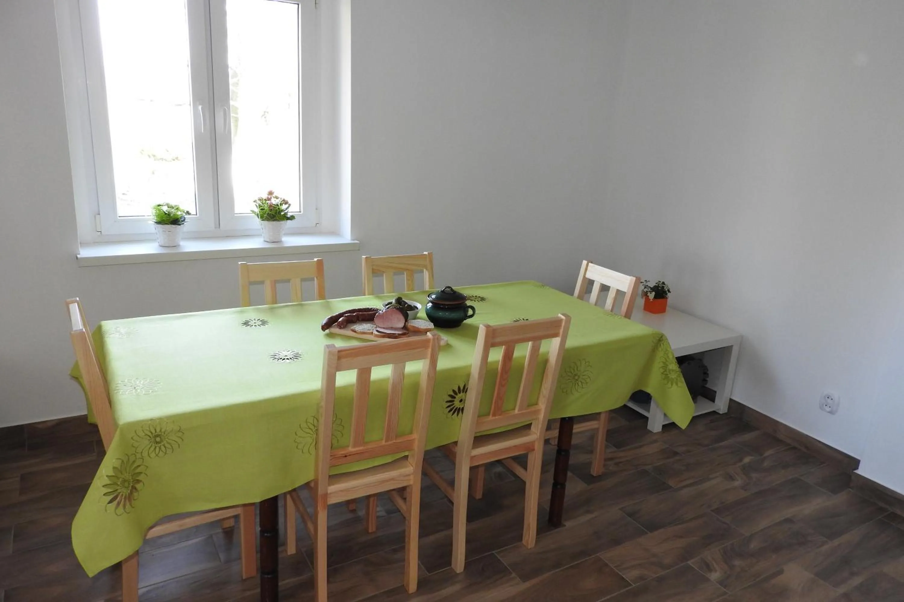 Communal kitchen in Pokoje Gościnne Pod Brzózką
