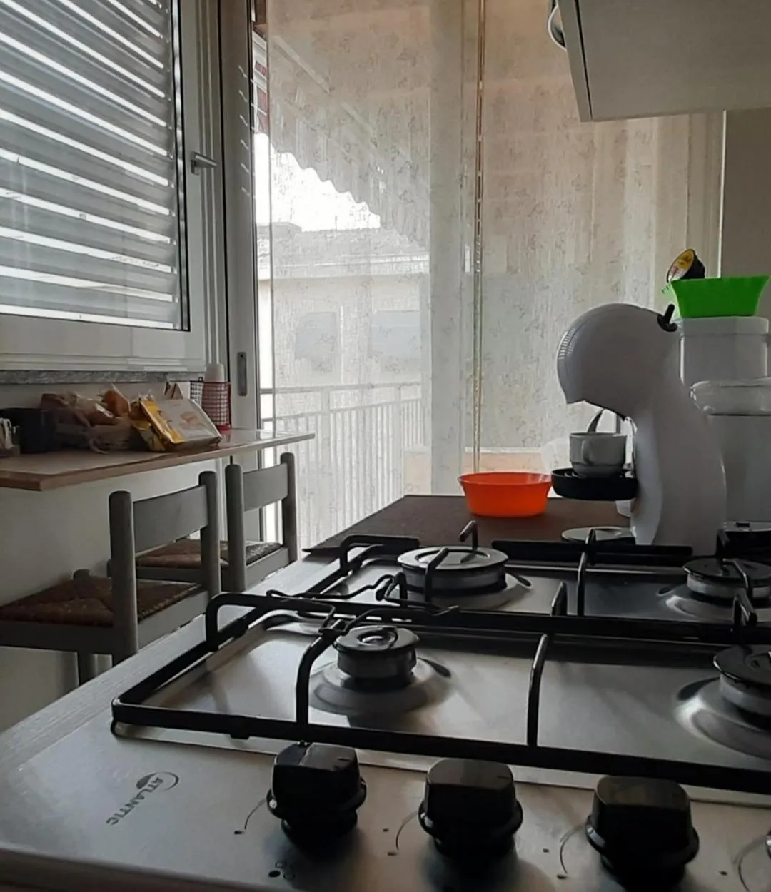 Kitchen or kitchenette in La Casa Di Emma