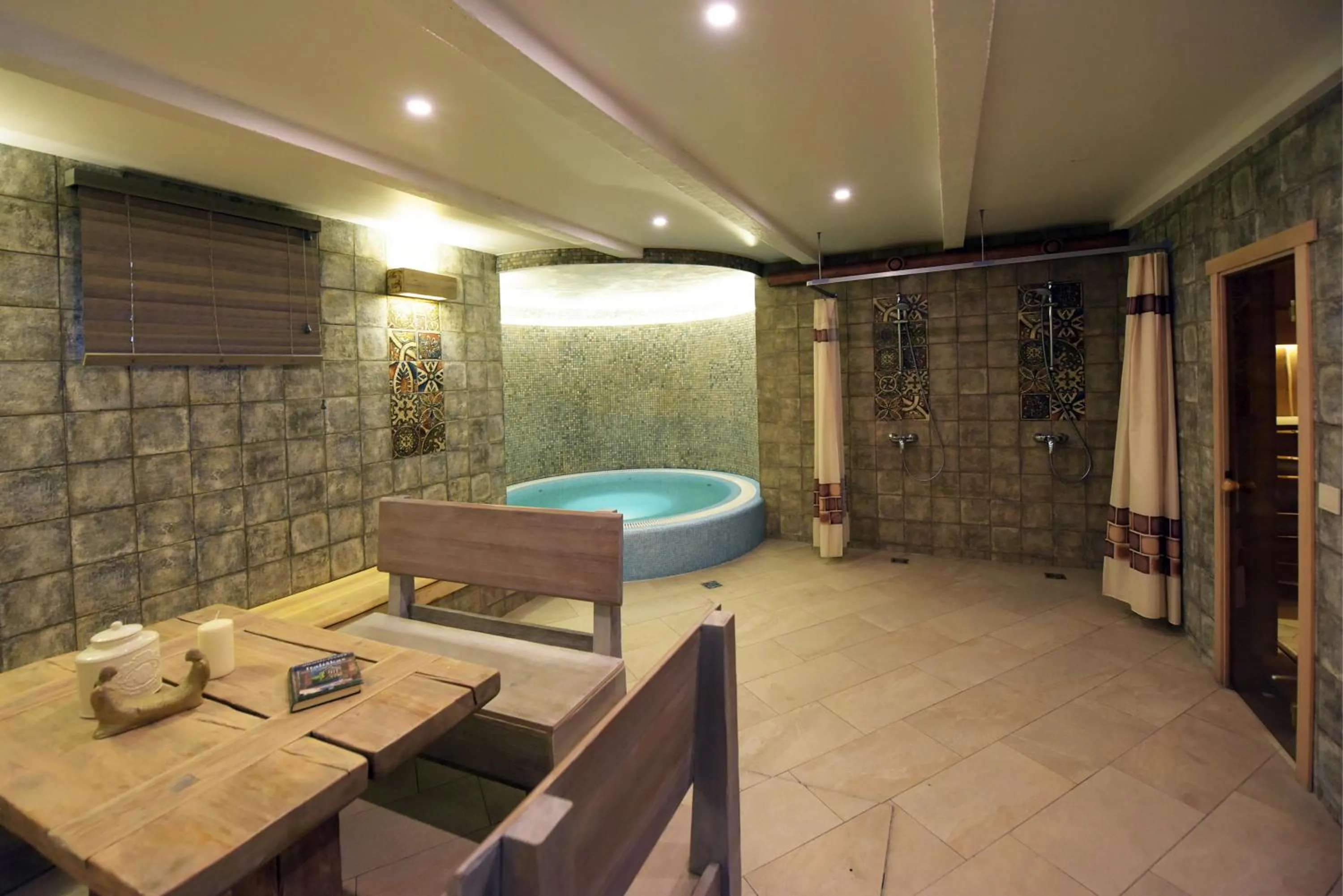 Hot Tub in KUBU namai