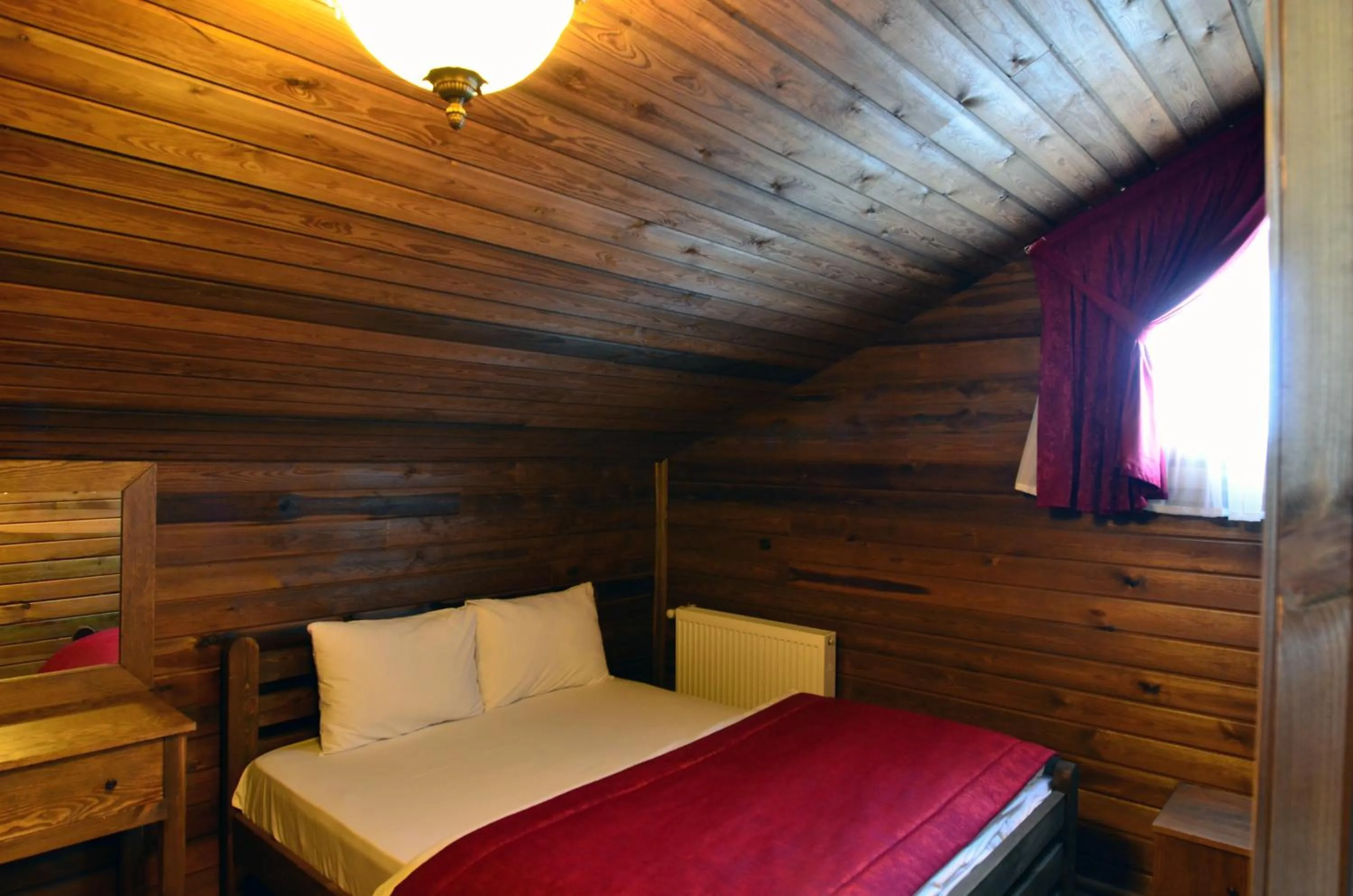 Bedroom, Bed in Uludag Orman Koskleri