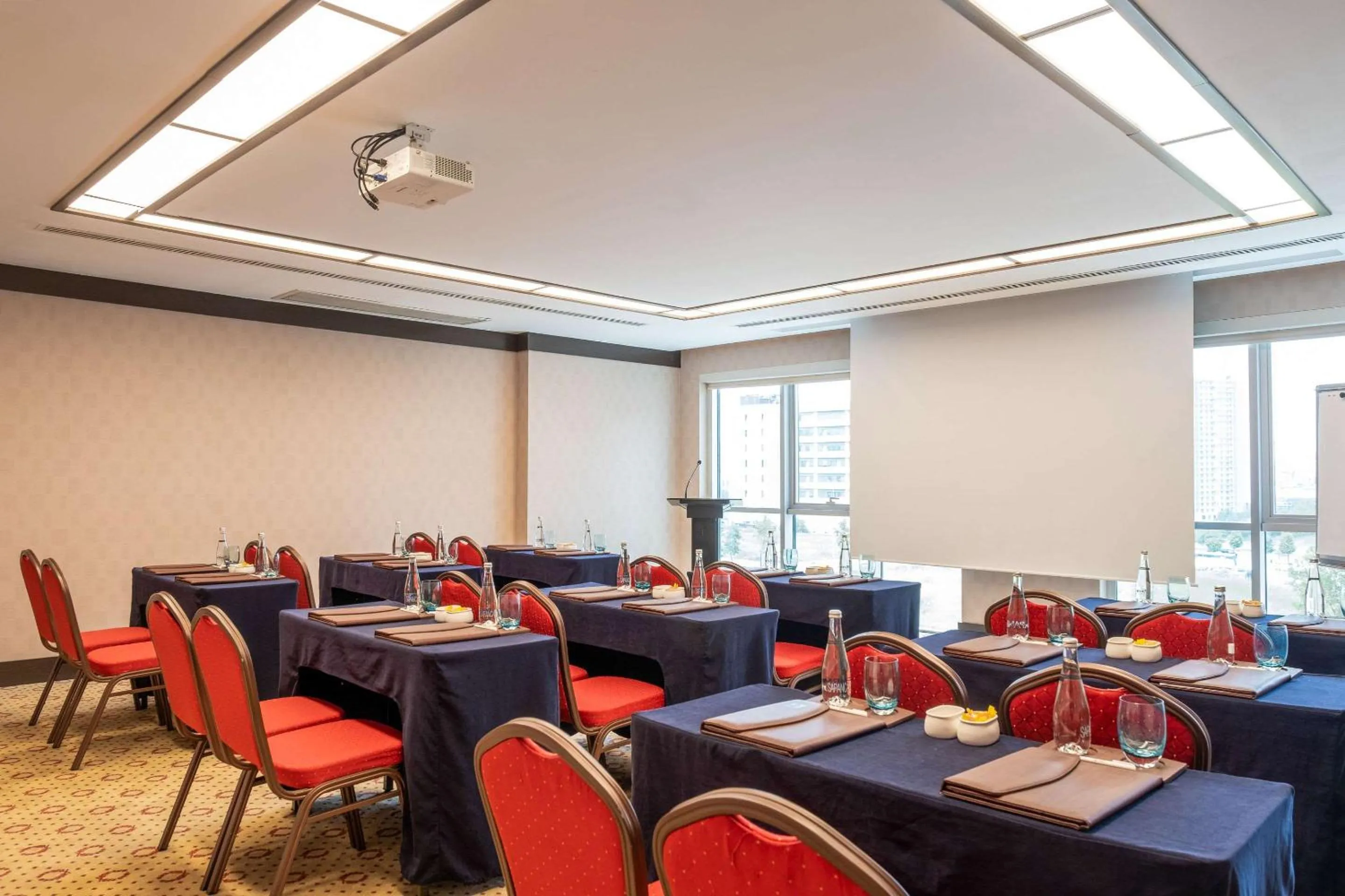 Meeting/conference room in Clarion Hotel Istanbul Mahmutbey