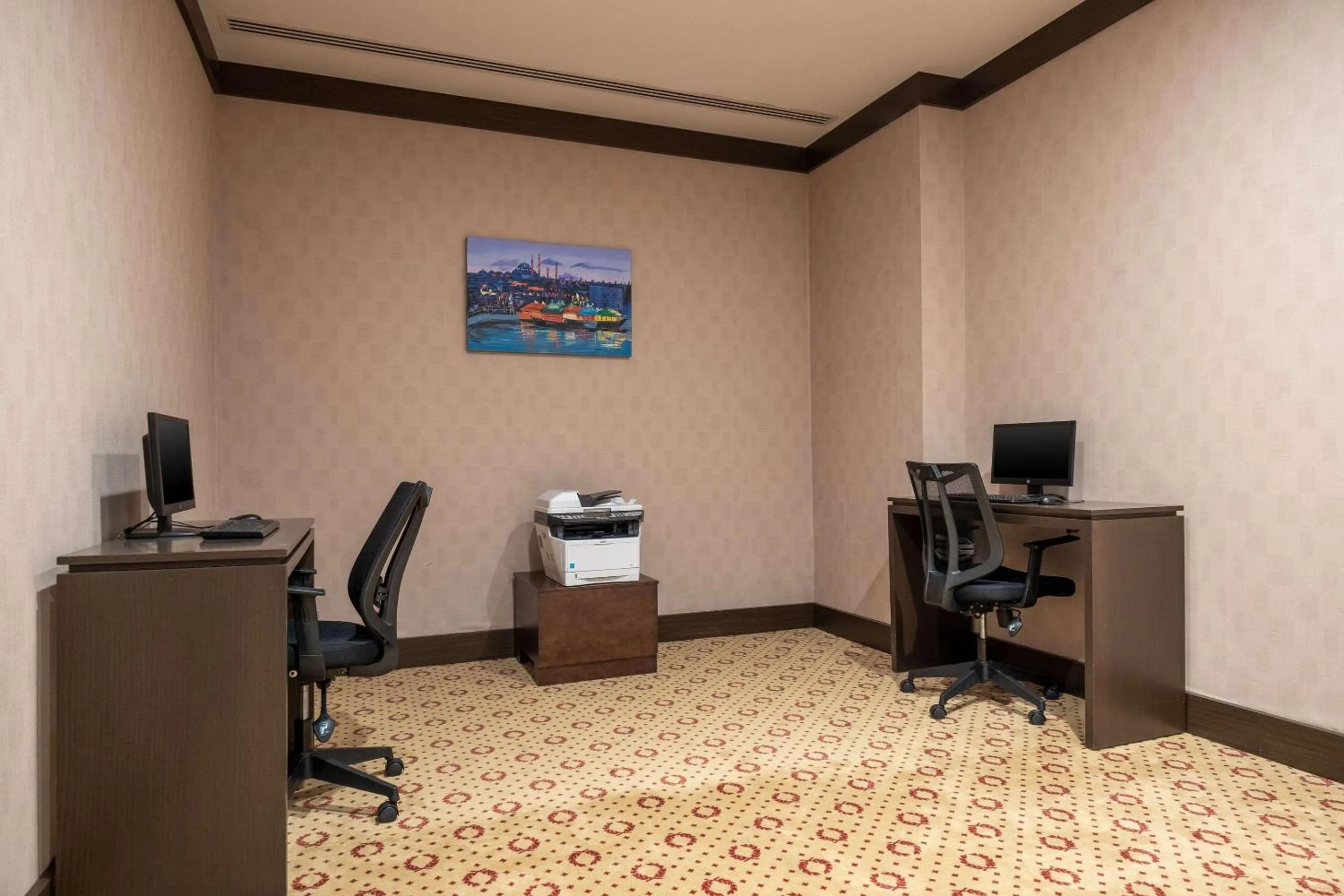 Business facilities in Clarion Hotel Istanbul Mahmutbey