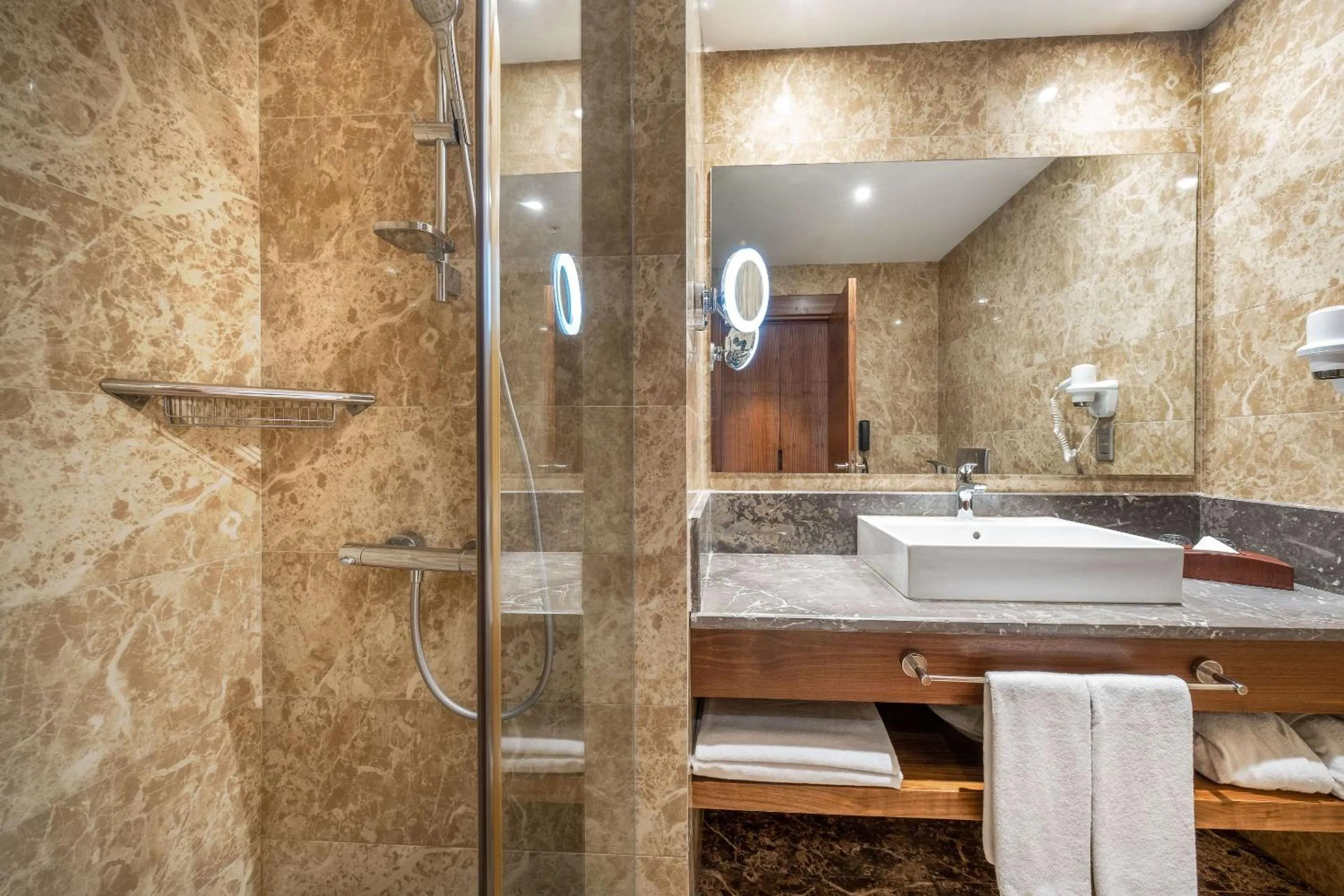 Bedroom in Clarion Hotel Istanbul Mahmutbey