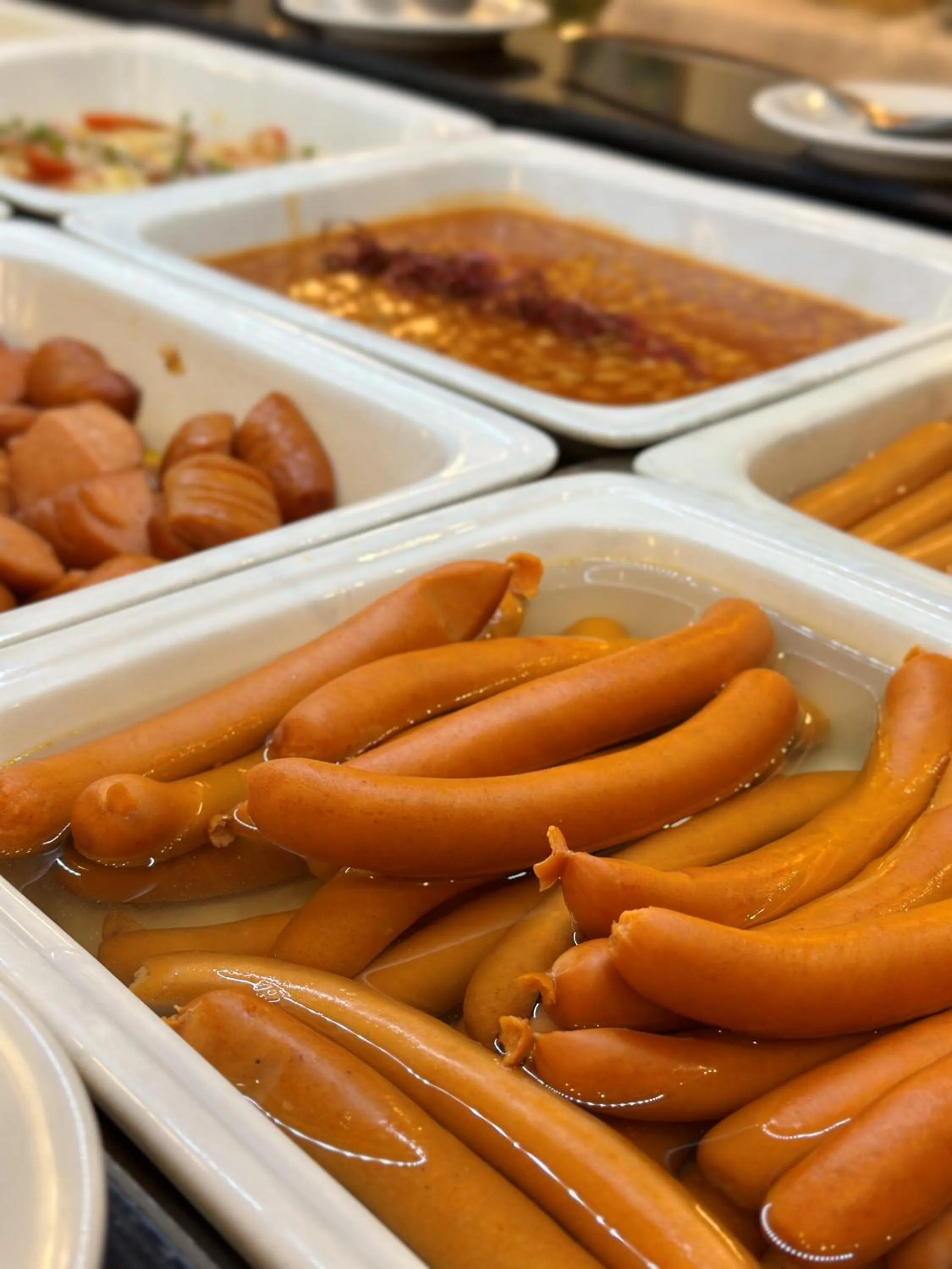 Breakfast in President Hotel Montfort