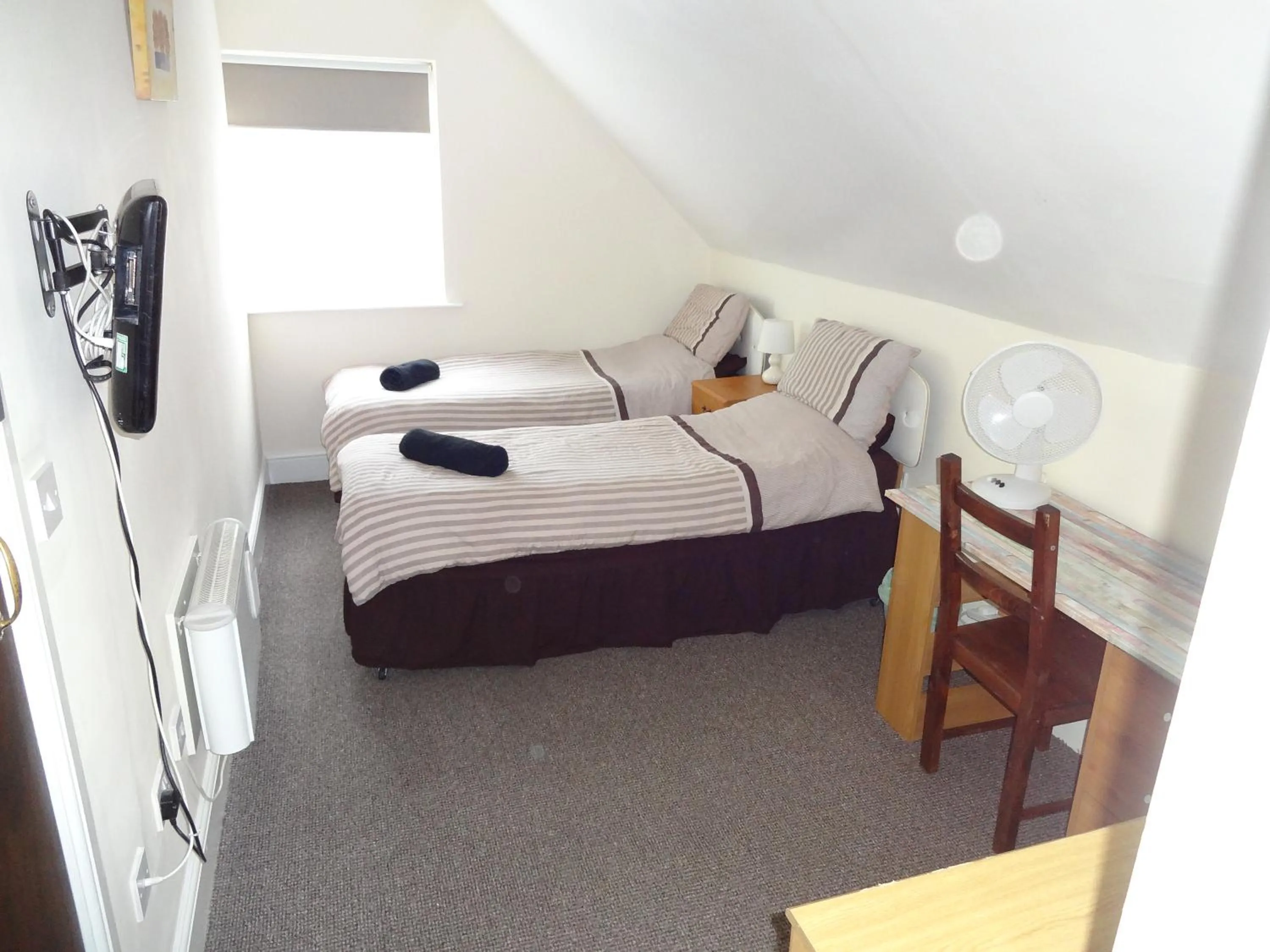 Bed in Travellers Rest Motel