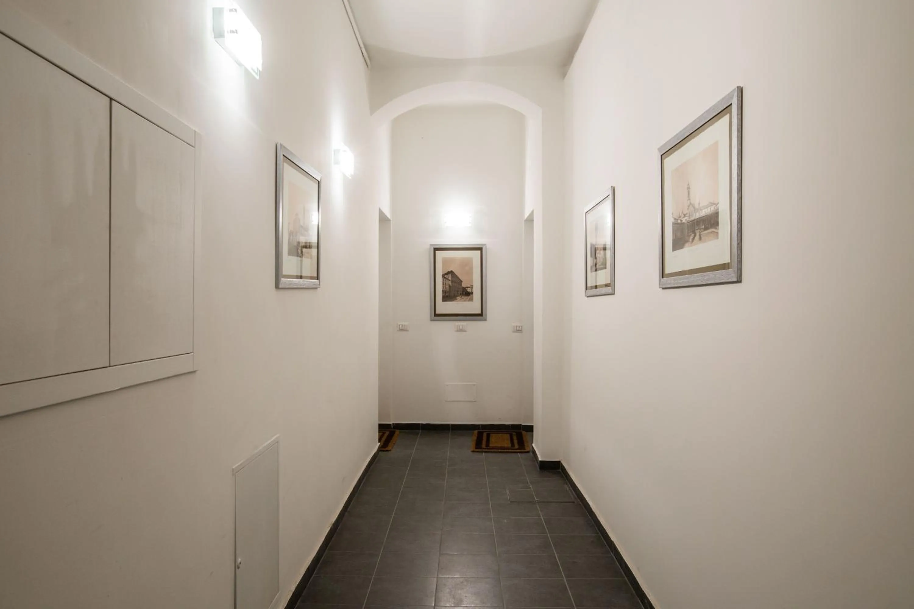 Facade/entrance in San Marco Suite Center