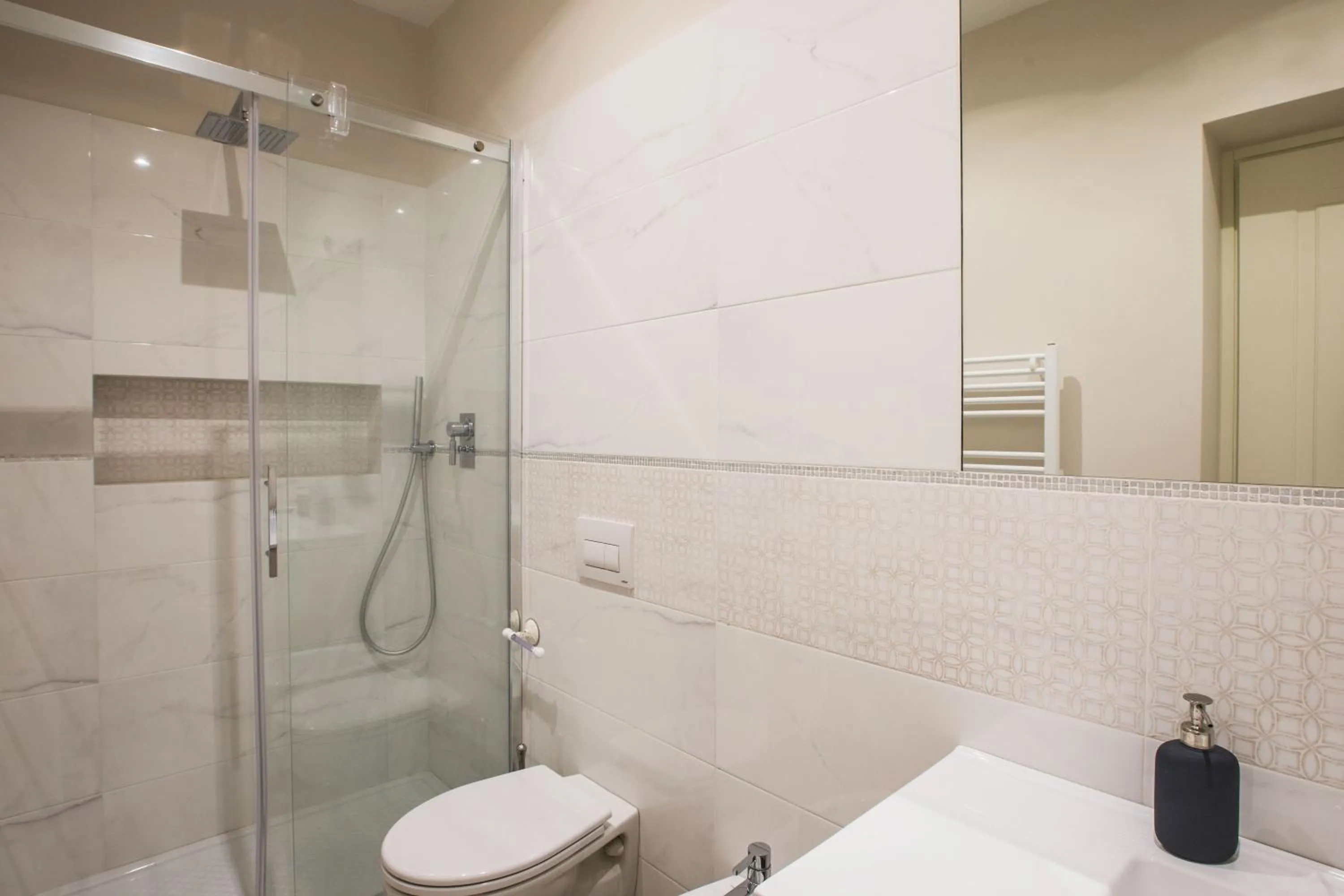 Shower in San Marco Suite Center