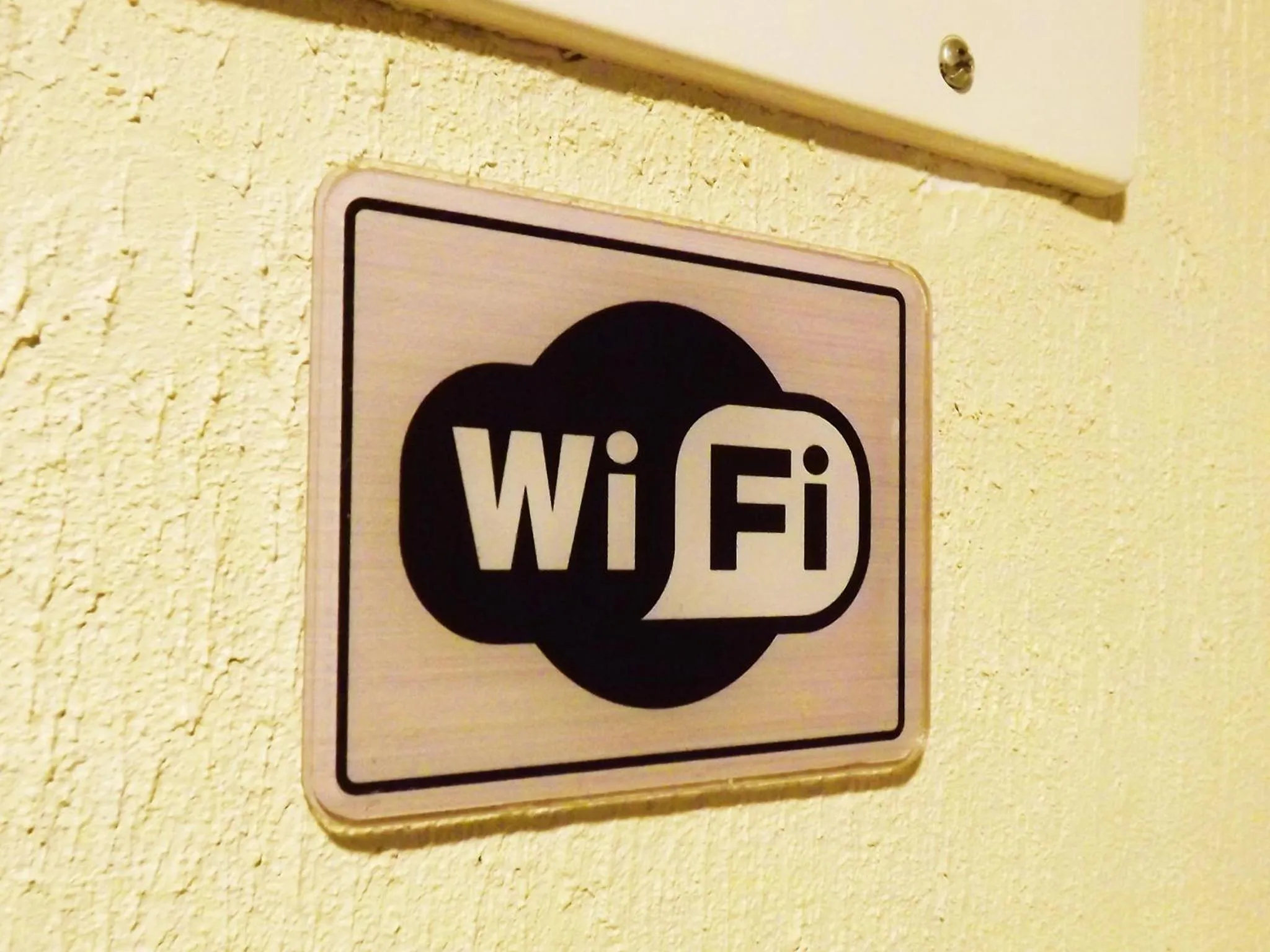 internet in Downtown Santana Hotel