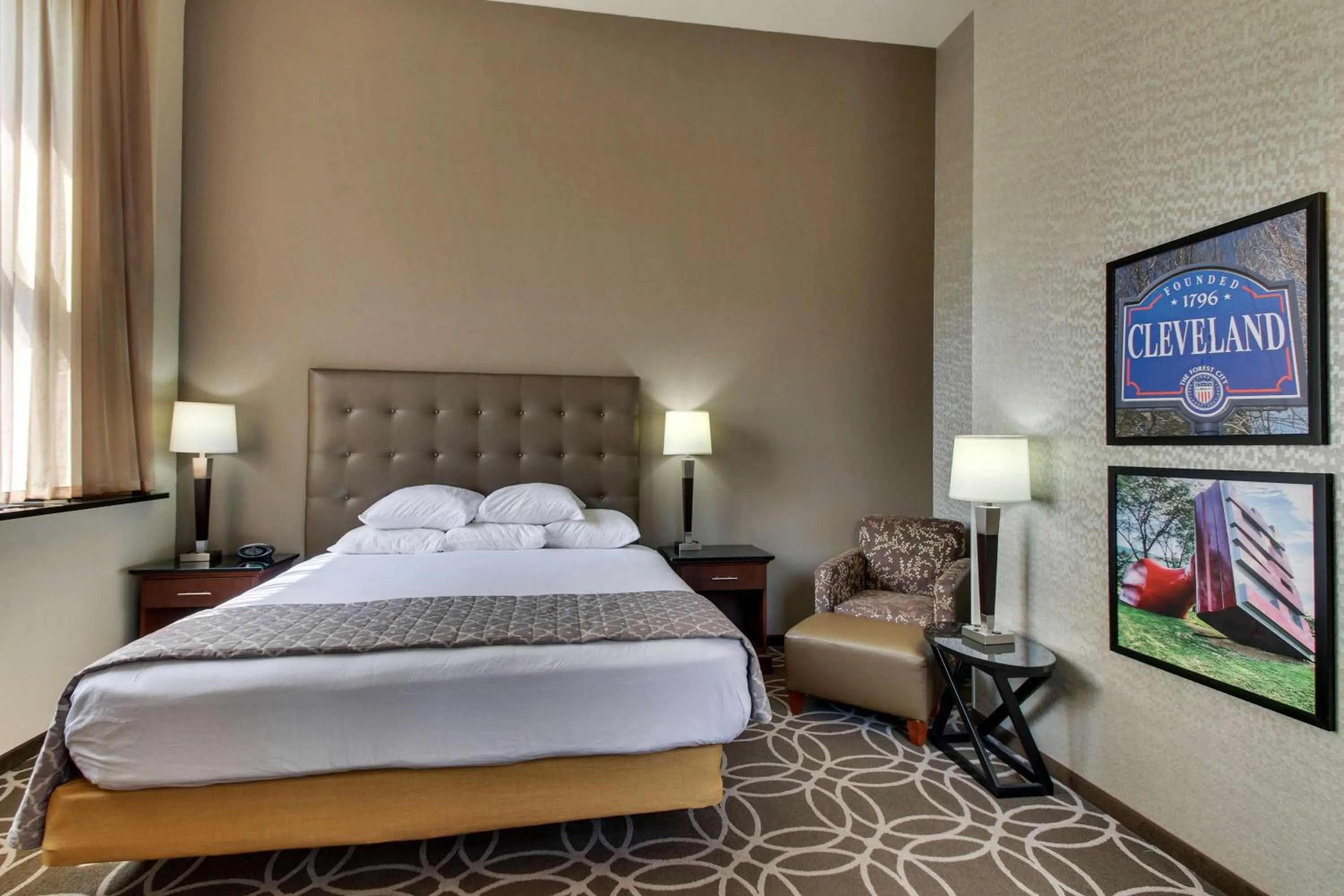 Bedroom, Bed in Drury Plaza Hotel Cleveland Downtown