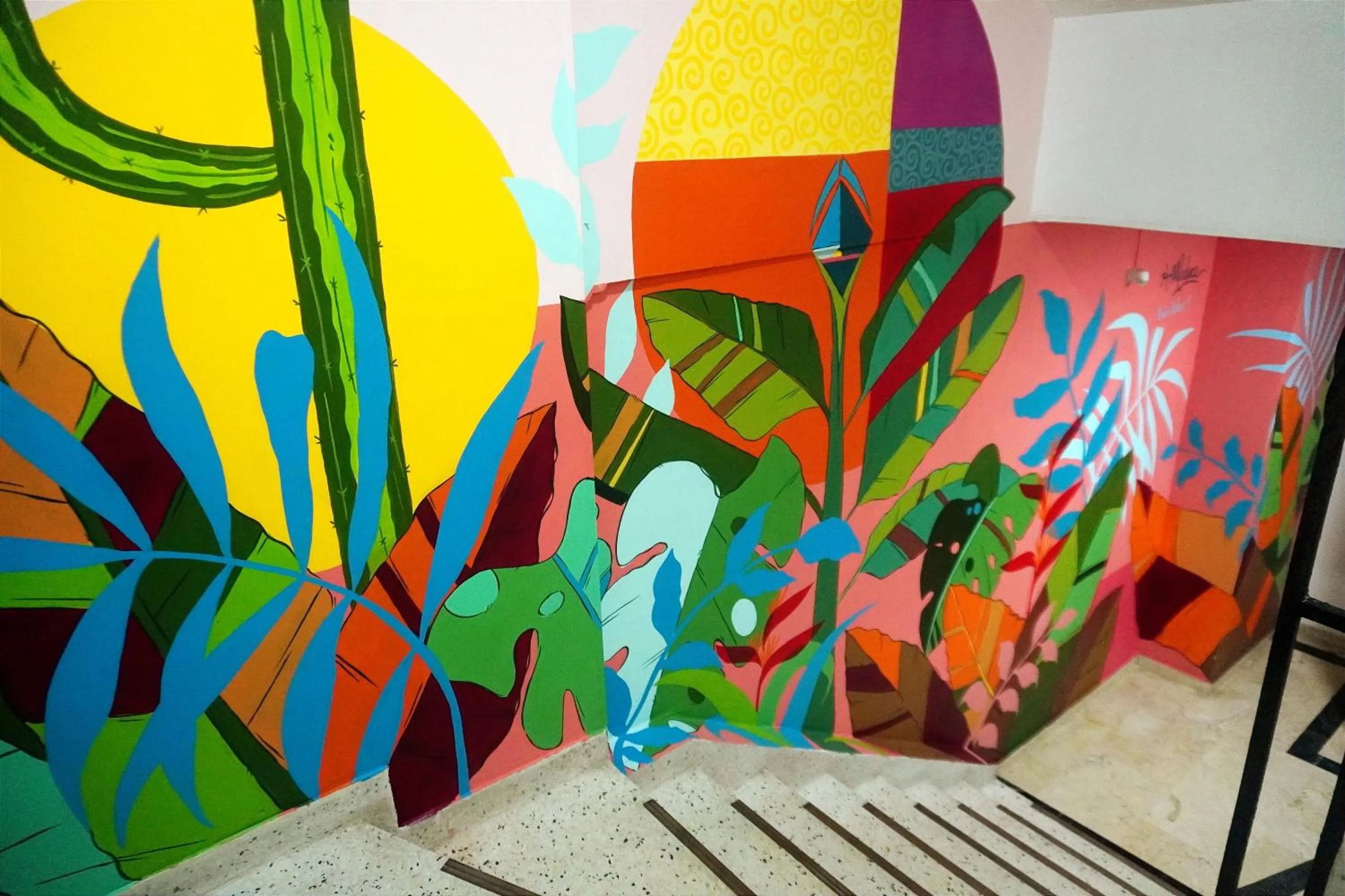 elevator in Hotel Dorado BAQ