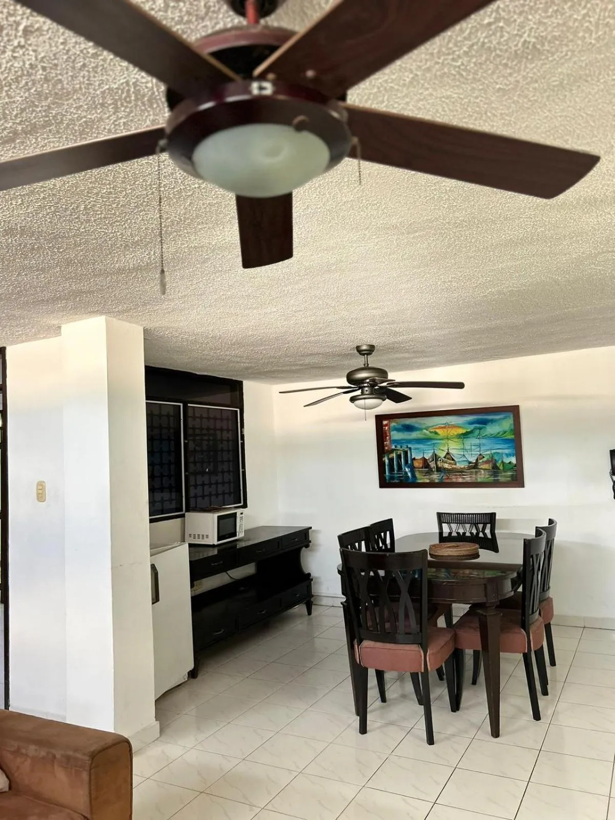 Dining area in Hotel Dorado BAQ