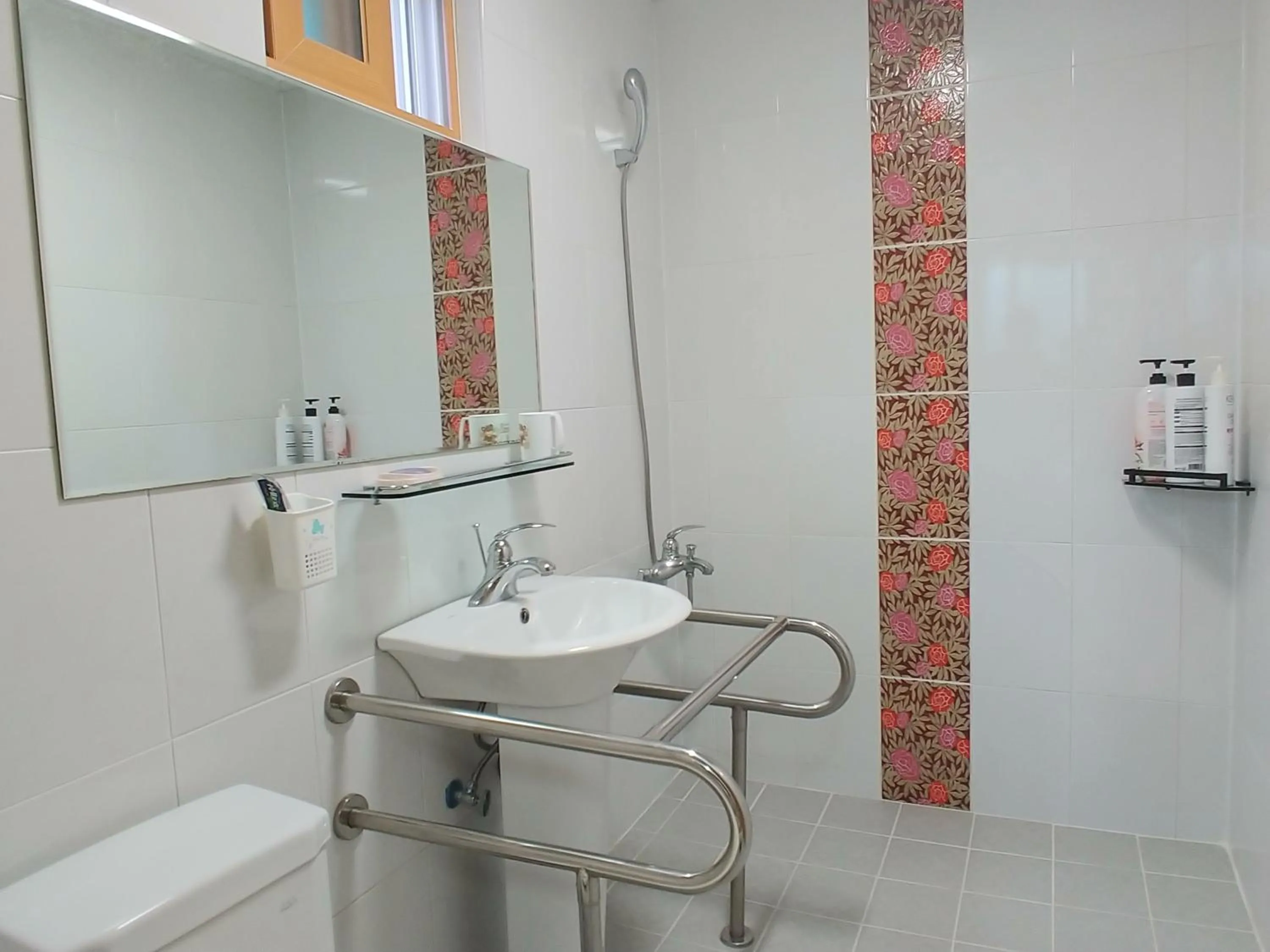 Toilet in Beljari Pension