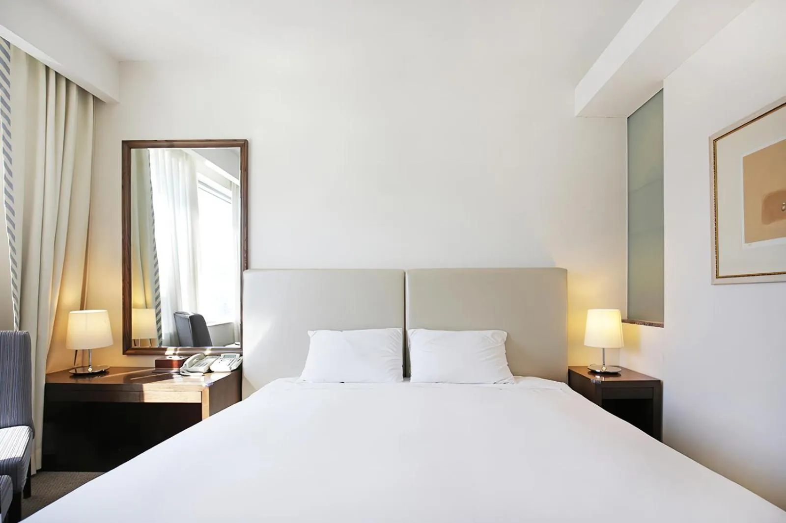 Bed in Geoje Samsung Hotel