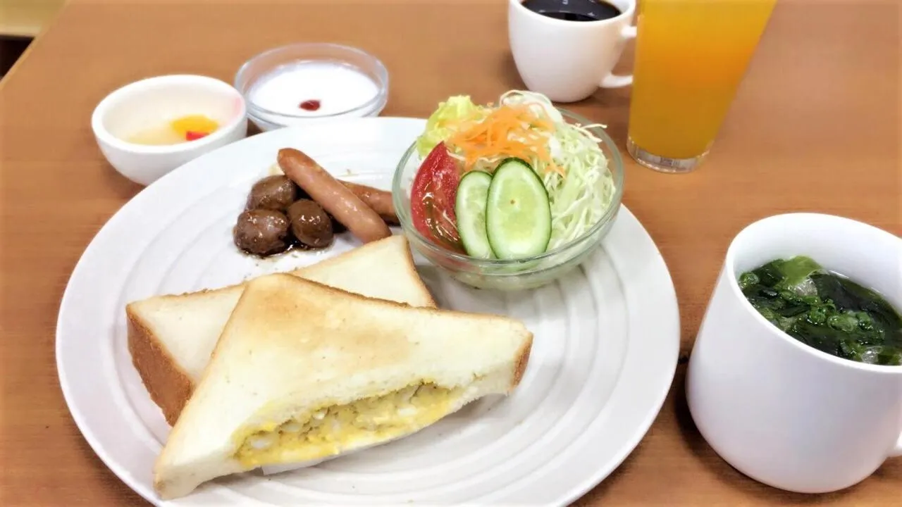 Breakfast in Hotel Avan Sukumo