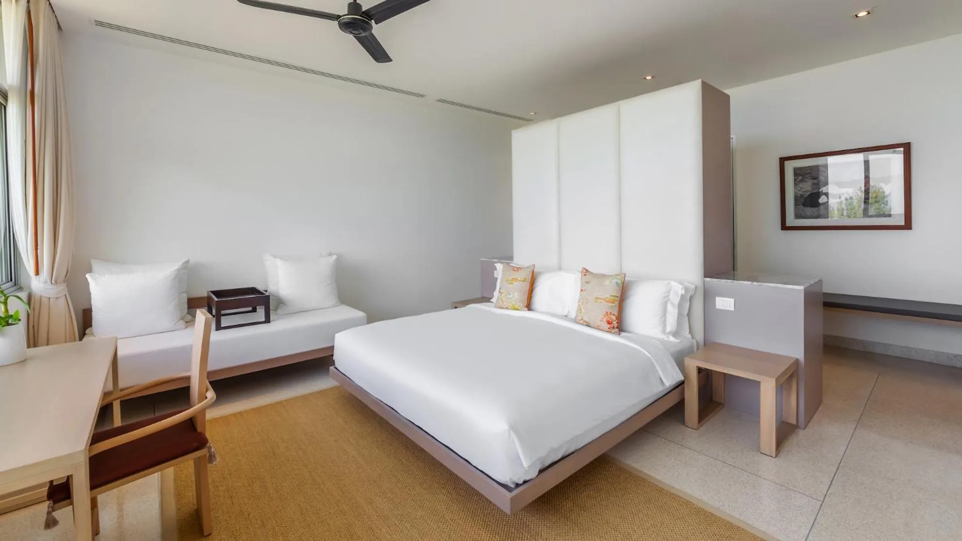 Bathroom, Bed in Villa Leelawadee