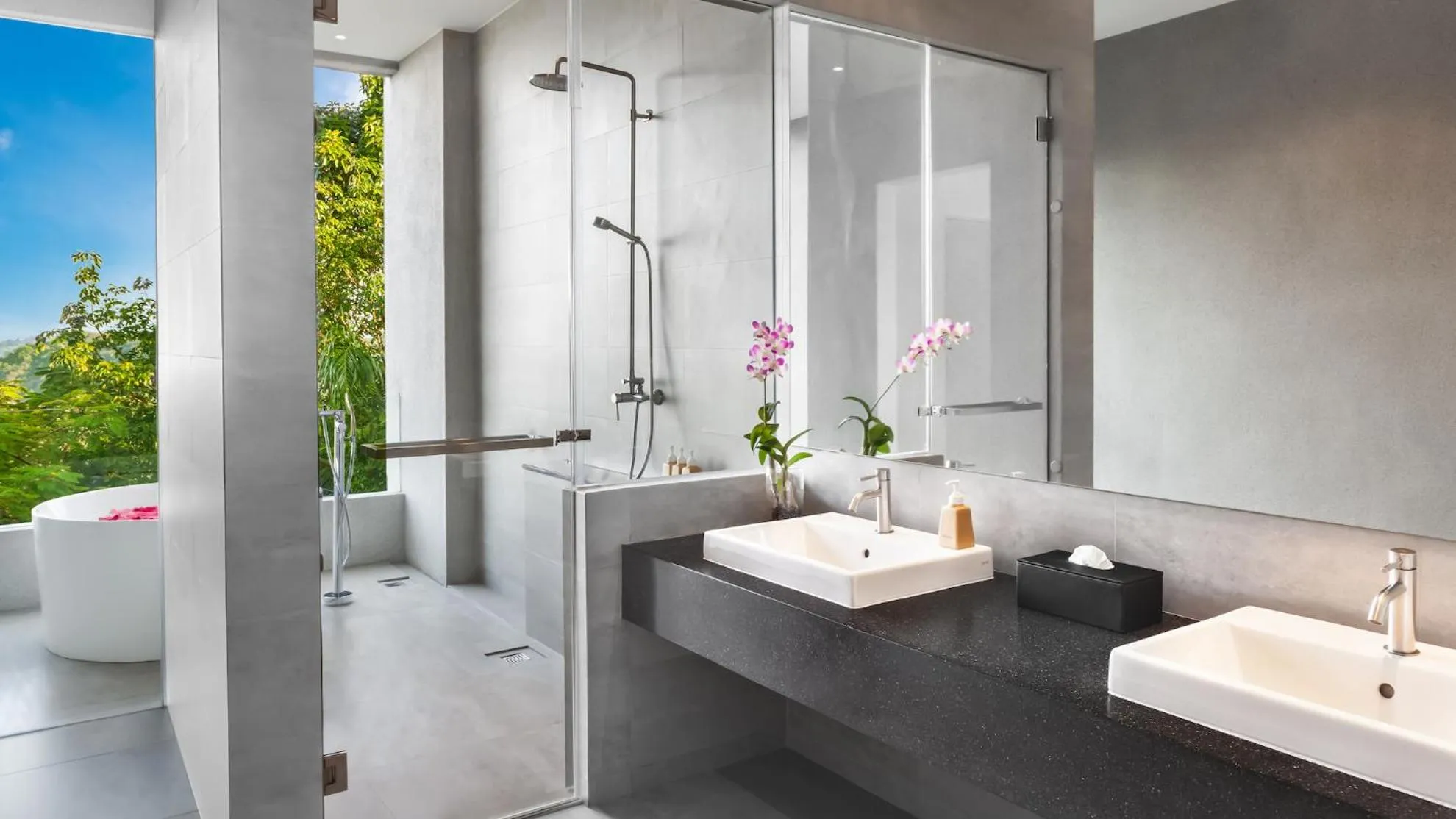 Bathroom in Villa Leelawadee