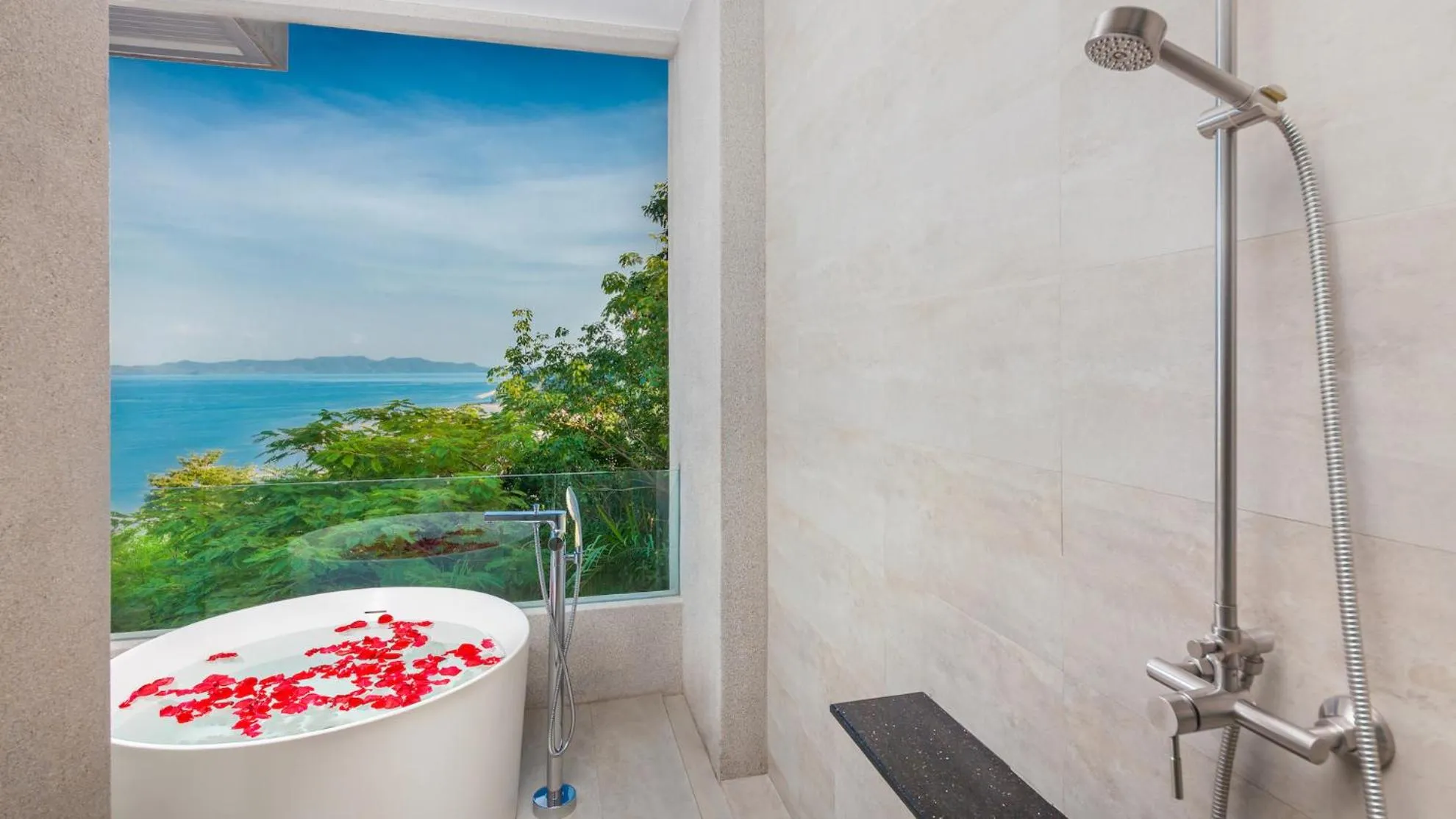 Bathroom in Villa Leelawadee