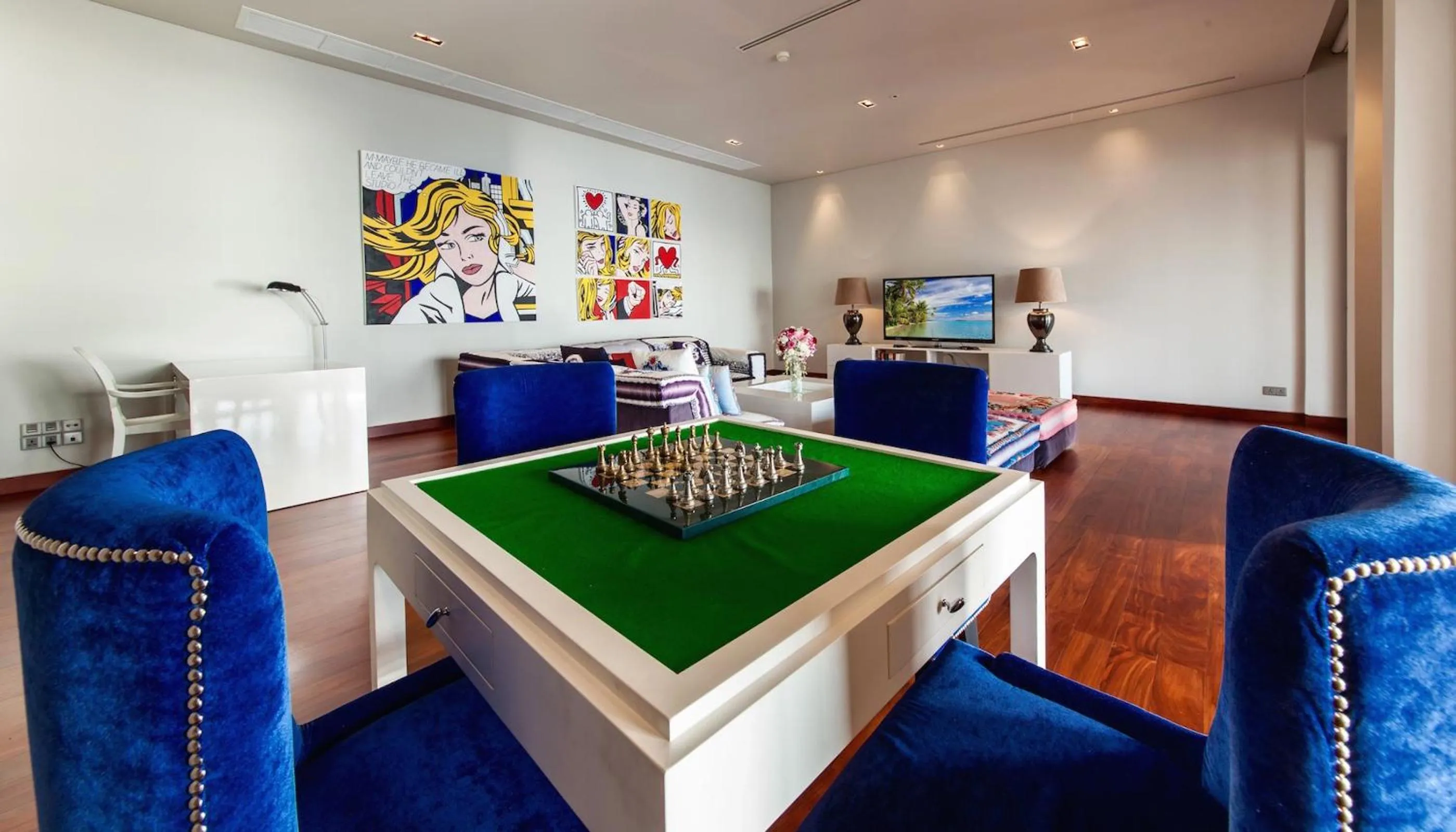 Communal lounge/ TV room in Villa Paradiso