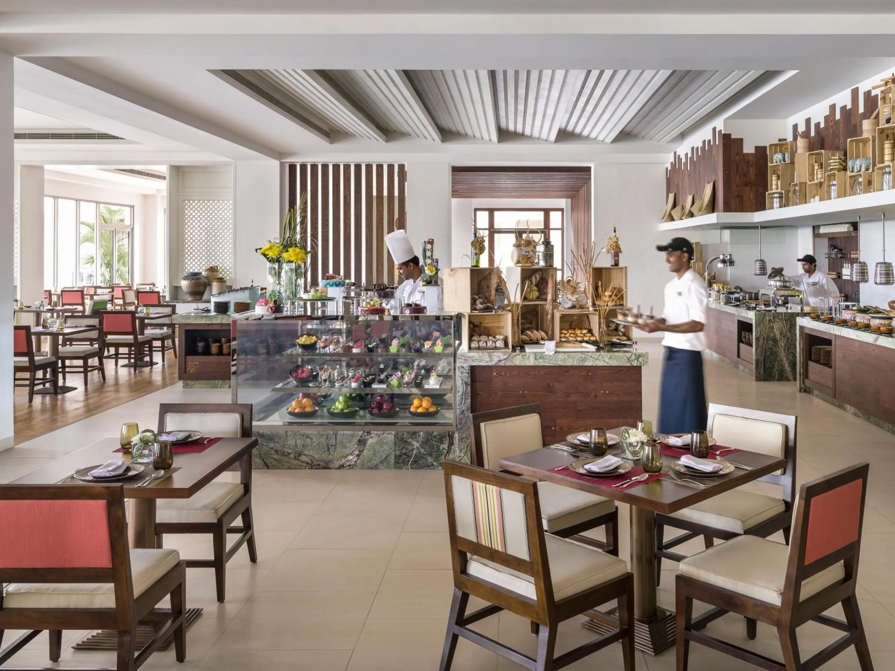 Dining area in Shangri-La Hambantota